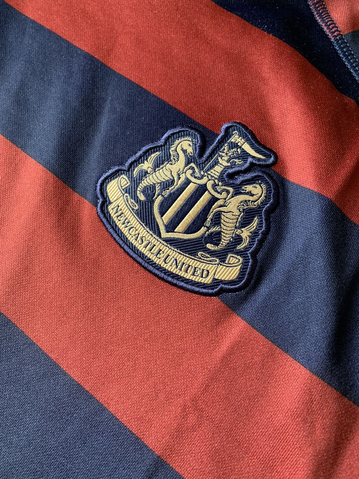 Other 2018 Puma Newcastle United navy/burgundy departure jersey Size US L / EU 52-54 / 3 - 6 Thumbnail