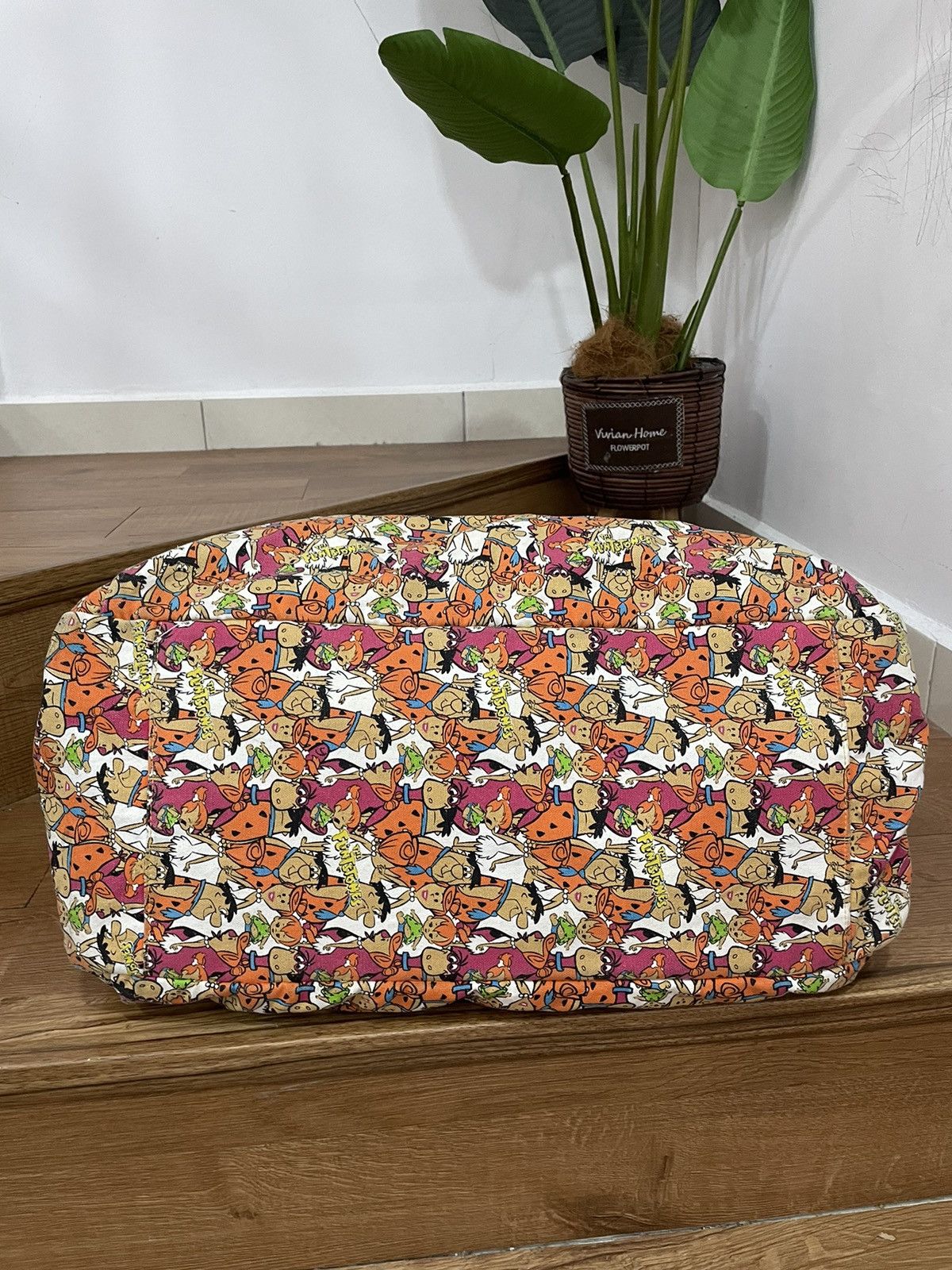 Cartoon Network × Vintage Authentic Vintage THE FLINTSTONES Full Print Duffle Bag Size ONE SIZE - 5 Thumbnail