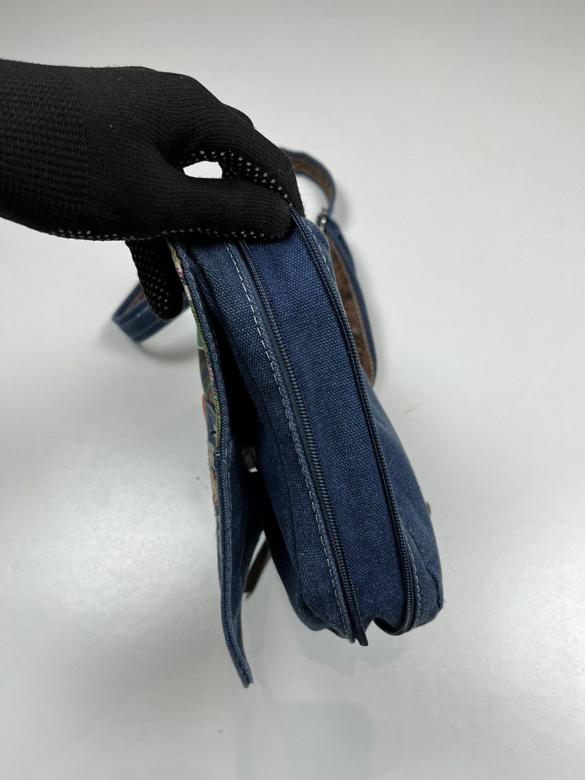 Japanese Brand Vintage Y2K Shoulder Bag Messenger Grunge Art Avantgarde Size ONE SIZE - 9 Thumbnail