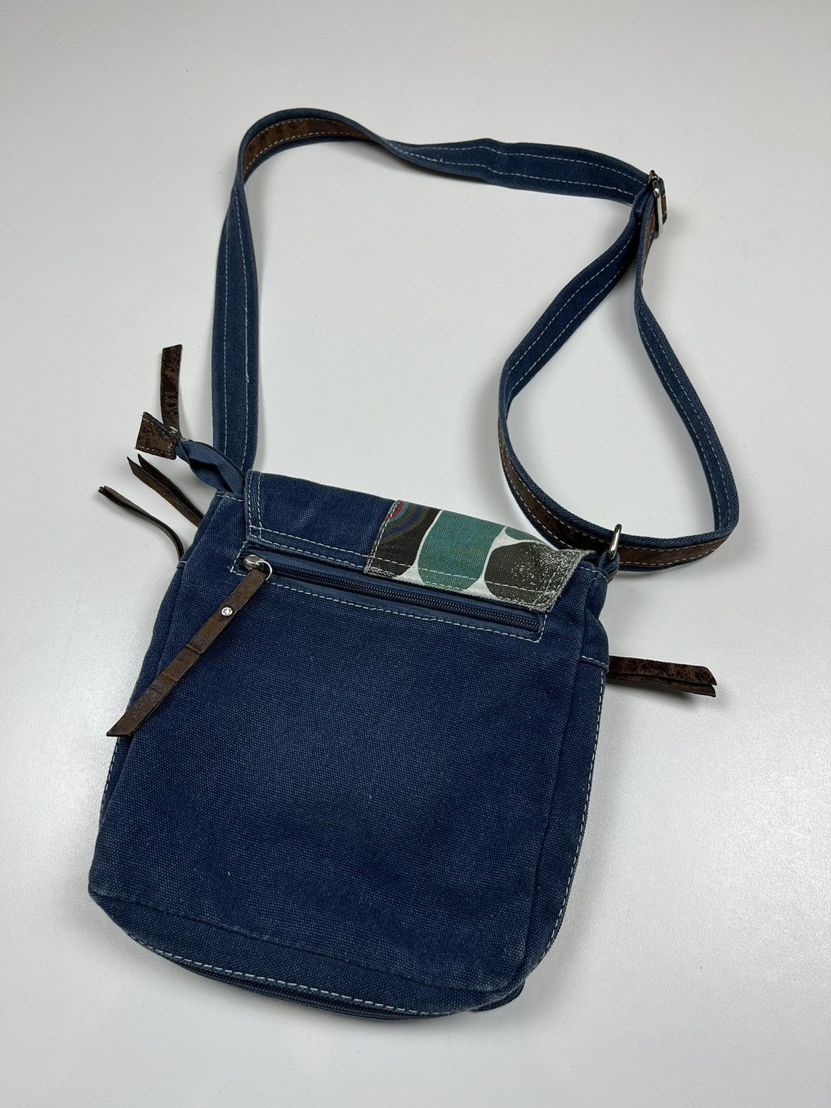 Japanese Brand Vintage Y2K Shoulder Bag Messenger Grunge Art Avantgarde Size ONE SIZE - 3 Thumbnail