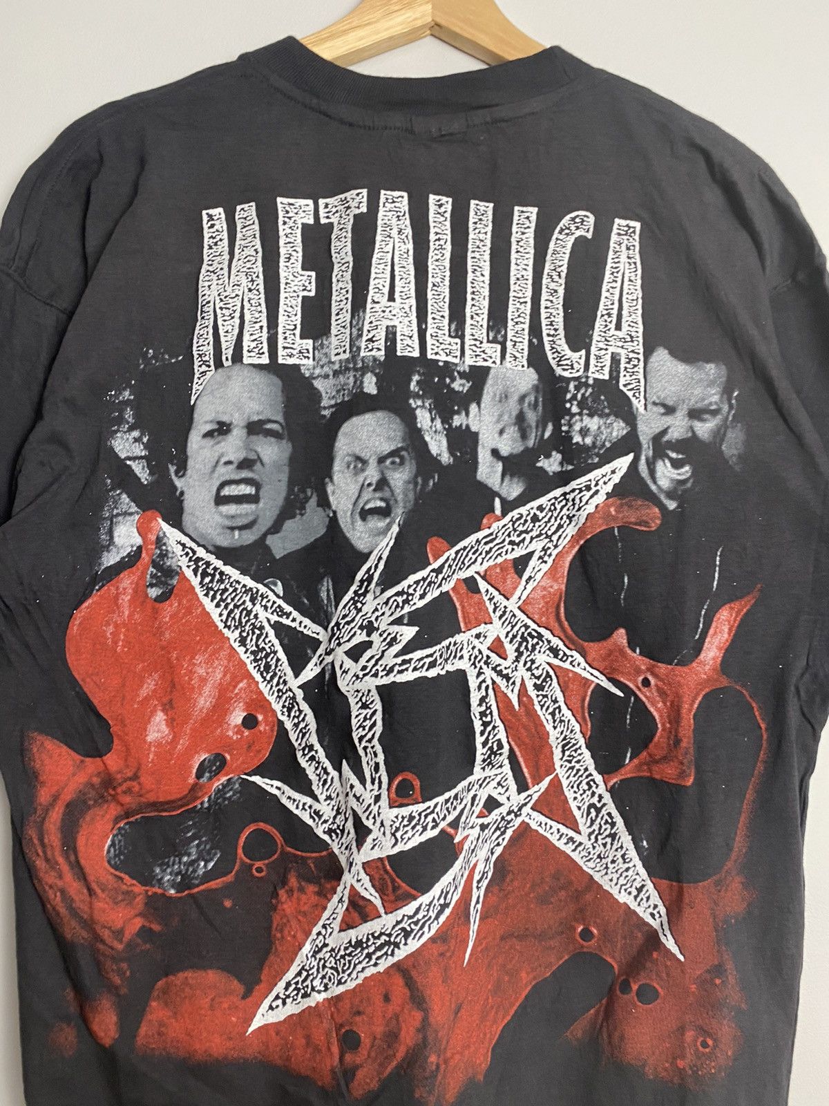 Band Tees Rare Vintage 90s Metallica Load Heavy Metal Band Tshirt Size US XL / EU 56 / 4 - 3 Thumbnail
