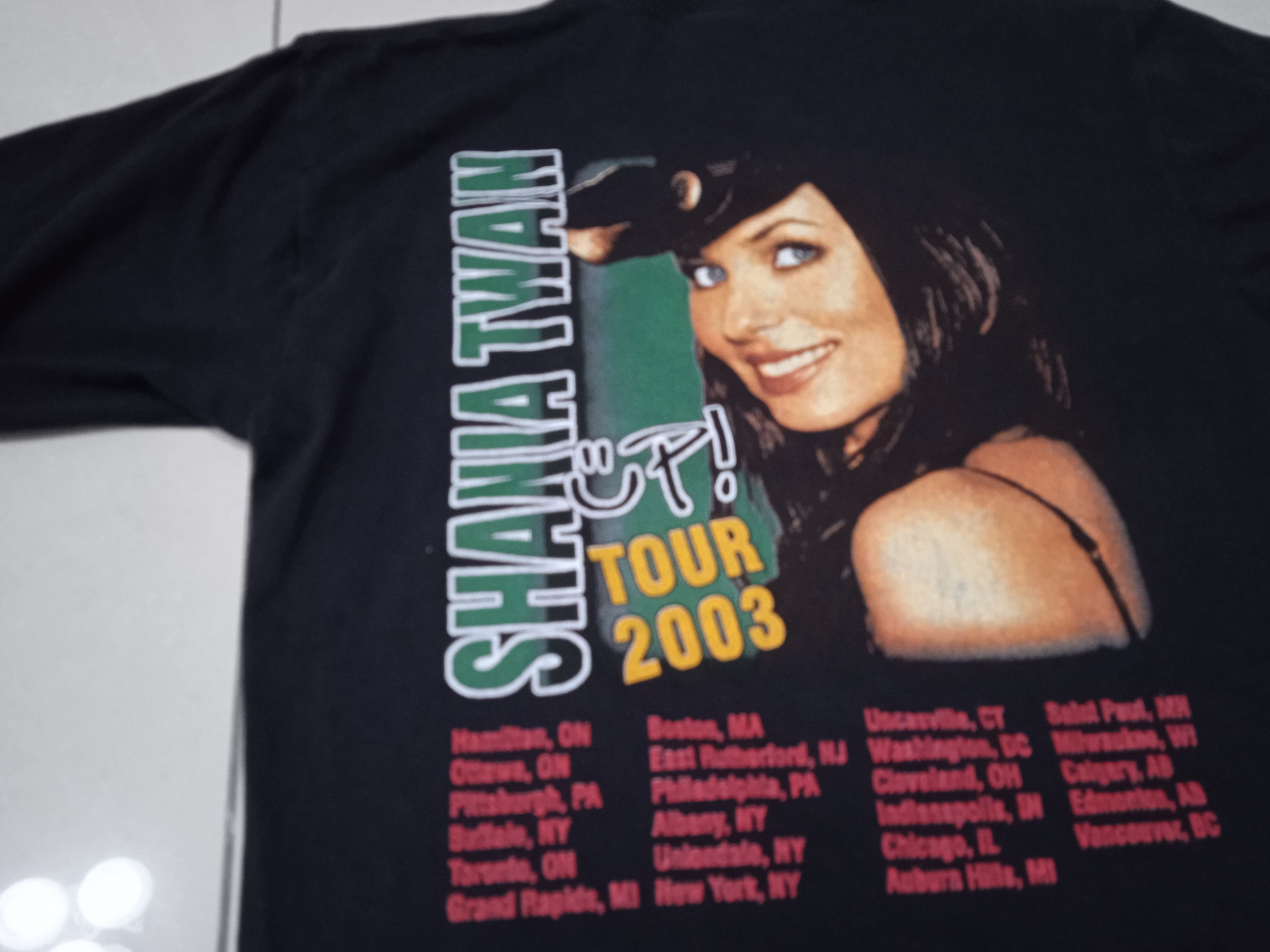 Vintage Vintage 00s Shania Twain 2003 Rap Tee T Shirt Size US M / EU 48-50 / 2 - 3 Thumbnail