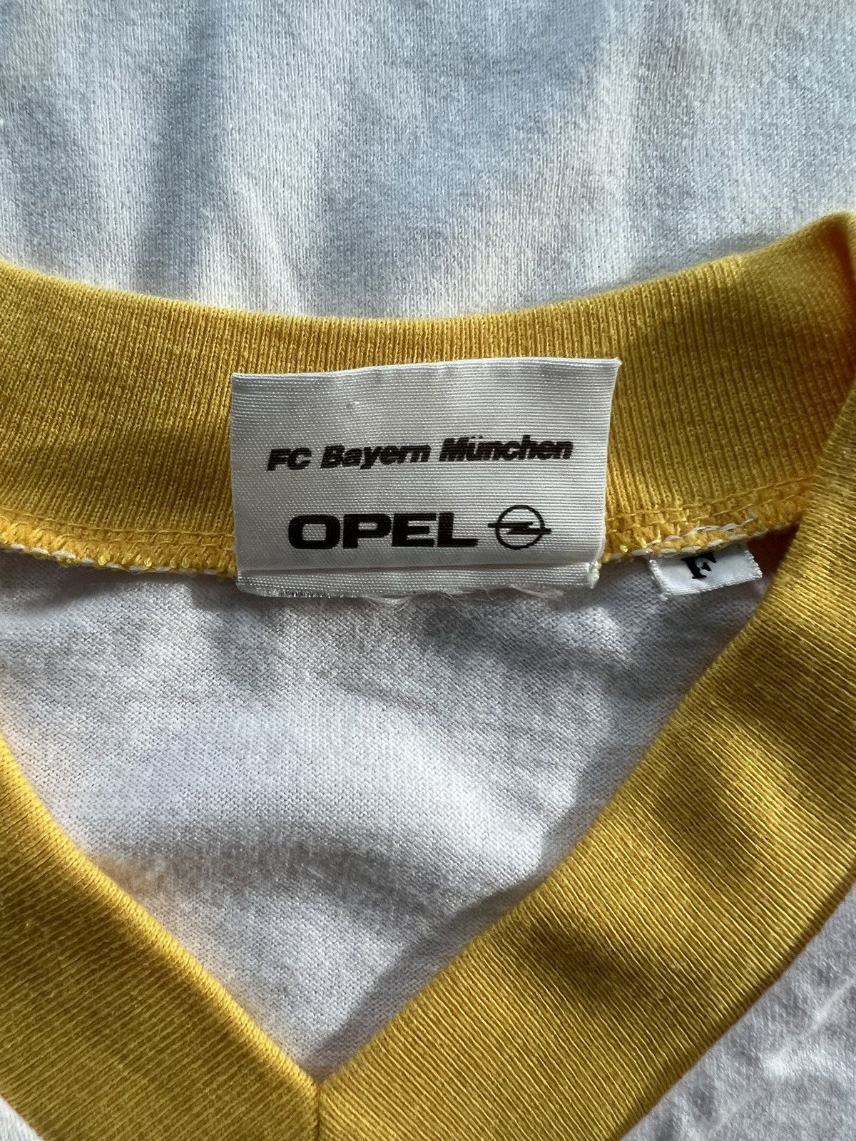 Vintage VERY RARE VINTAGE T SHIRTS BAYERN MUNCHEN OPEL Size US L / EU 52-54 / 3 - 4 Thumbnail