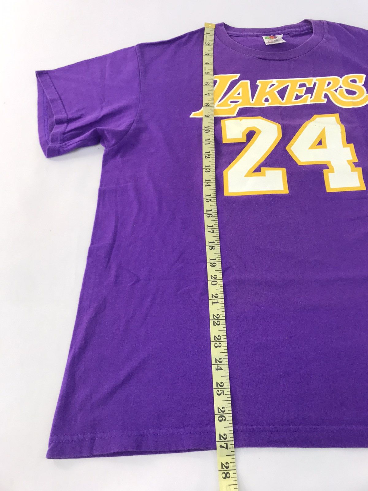 NBA × Vintage Vintage Lakers Kobe Bryant #24 American Basketball Tee Size US L / EU 52-54 / 3 - 8 Thumbnail