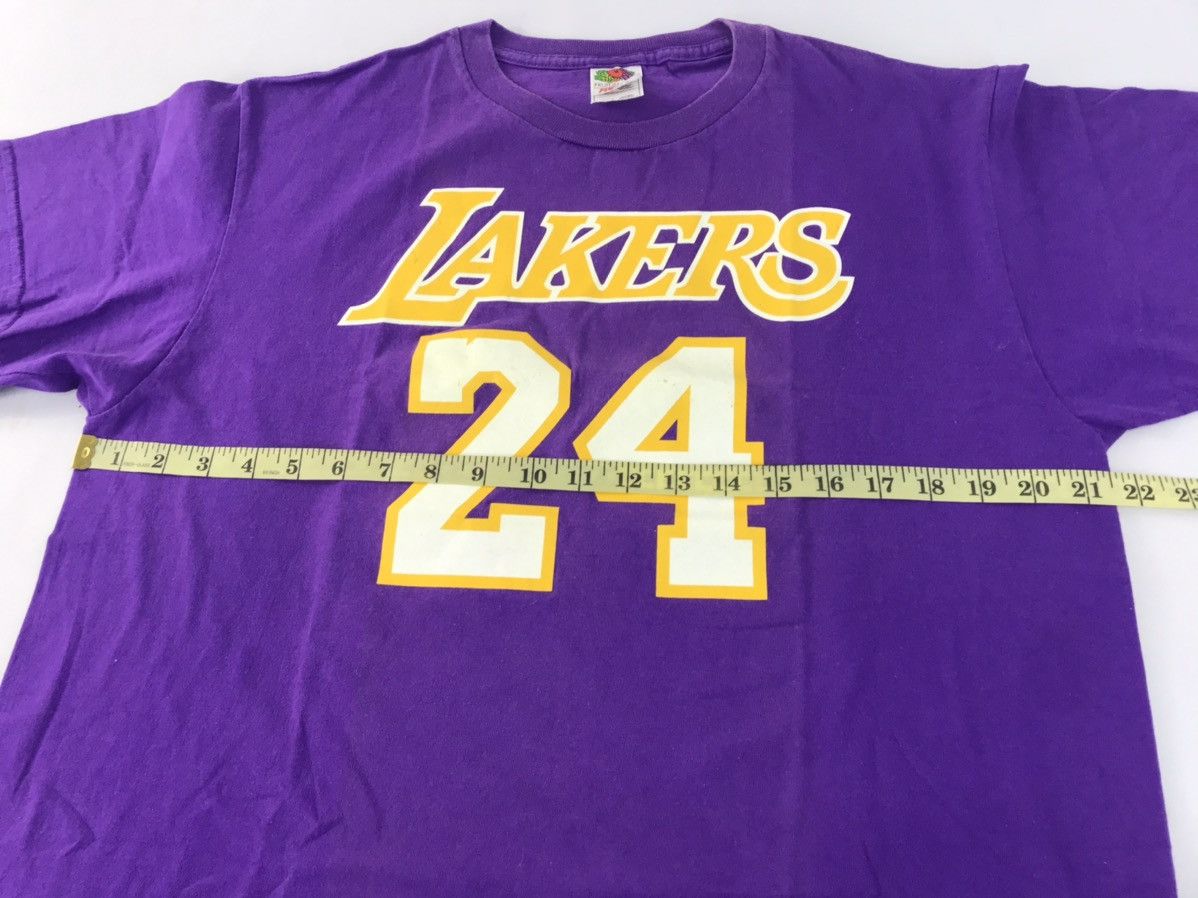 NBA × Vintage Vintage Lakers Kobe Bryant #24 American Basketball Tee Size US L / EU 52-54 / 3 - 7 Thumbnail