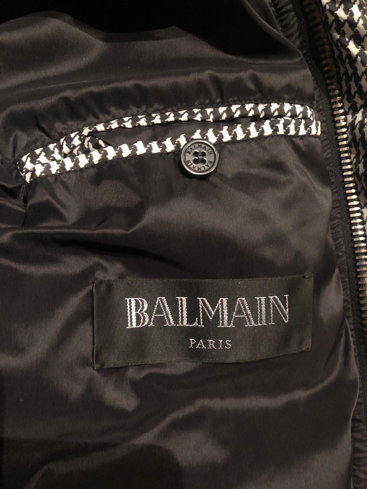 Balmain *BALMAIN VEST* BRAND NEW! Size US L / EU 52-54 / 3 - 9 Thumbnail