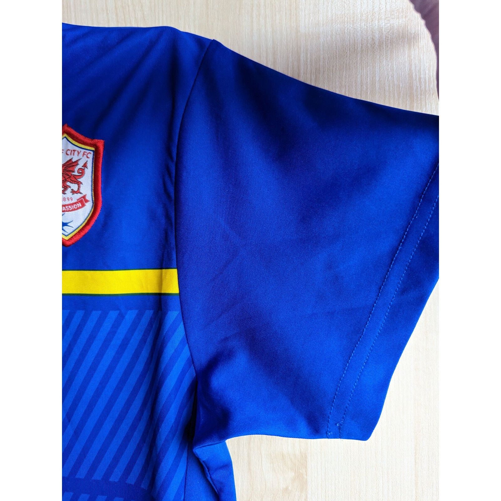 Puma CARDIFF CITY WALES 2012/2013 AWAY JERSEY PUMA SHIRT SIZE S Size US S / EU 44-46 / 1 - 7 Thumbnail