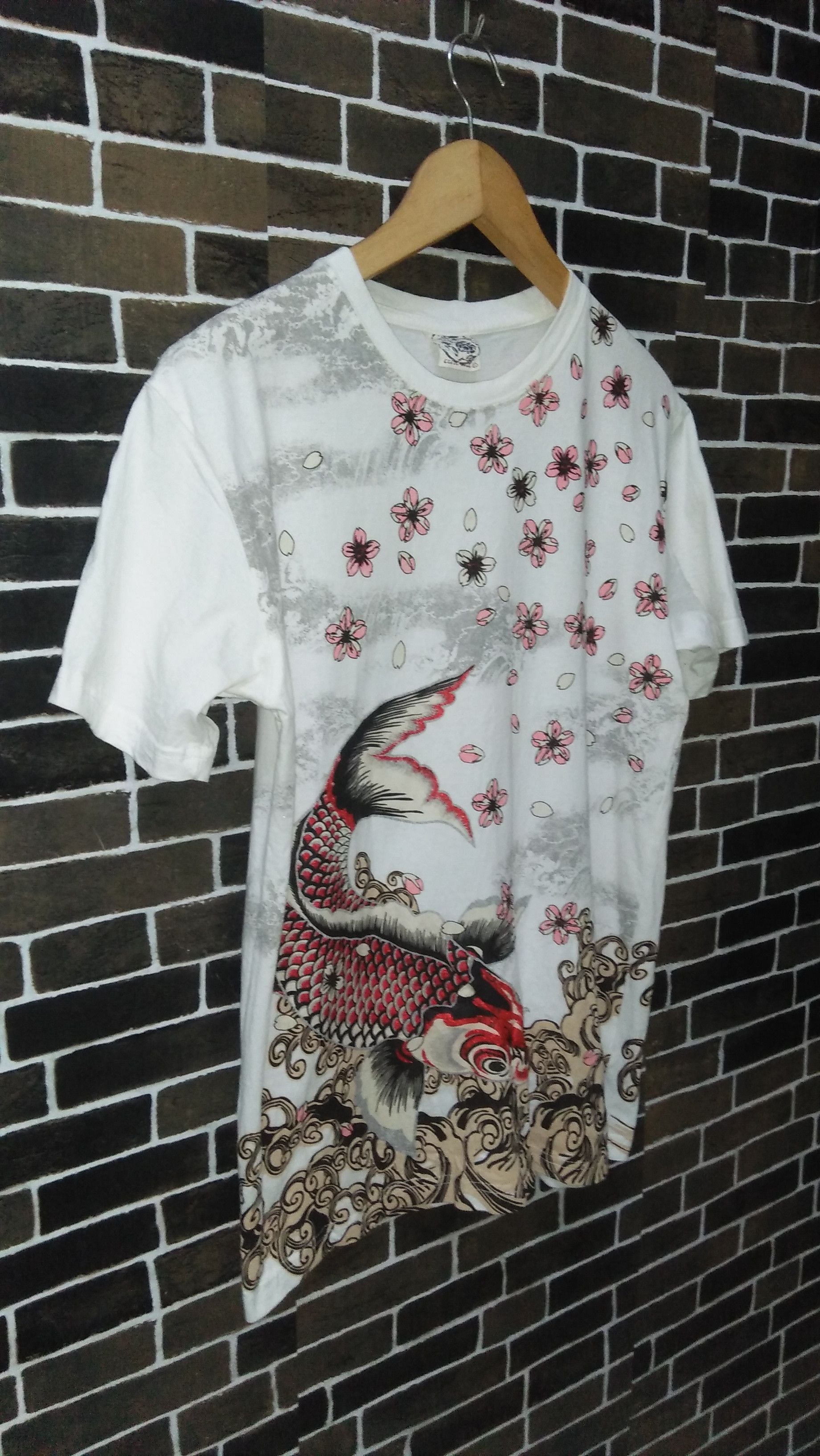 Japanese Brand SUKAJAN FISH KOI Tshirt Japanese All Over Print Tshirt Size US L / EU 52-54 / 3 - 3 Thumbnail