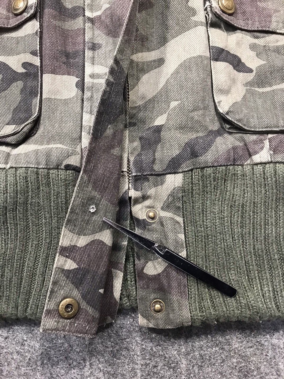 Japanese Brand Camouflage Army Design Style Jacket Parkas Zipper Size US L / EU 52-54 / 3 - 11 Thumbnail