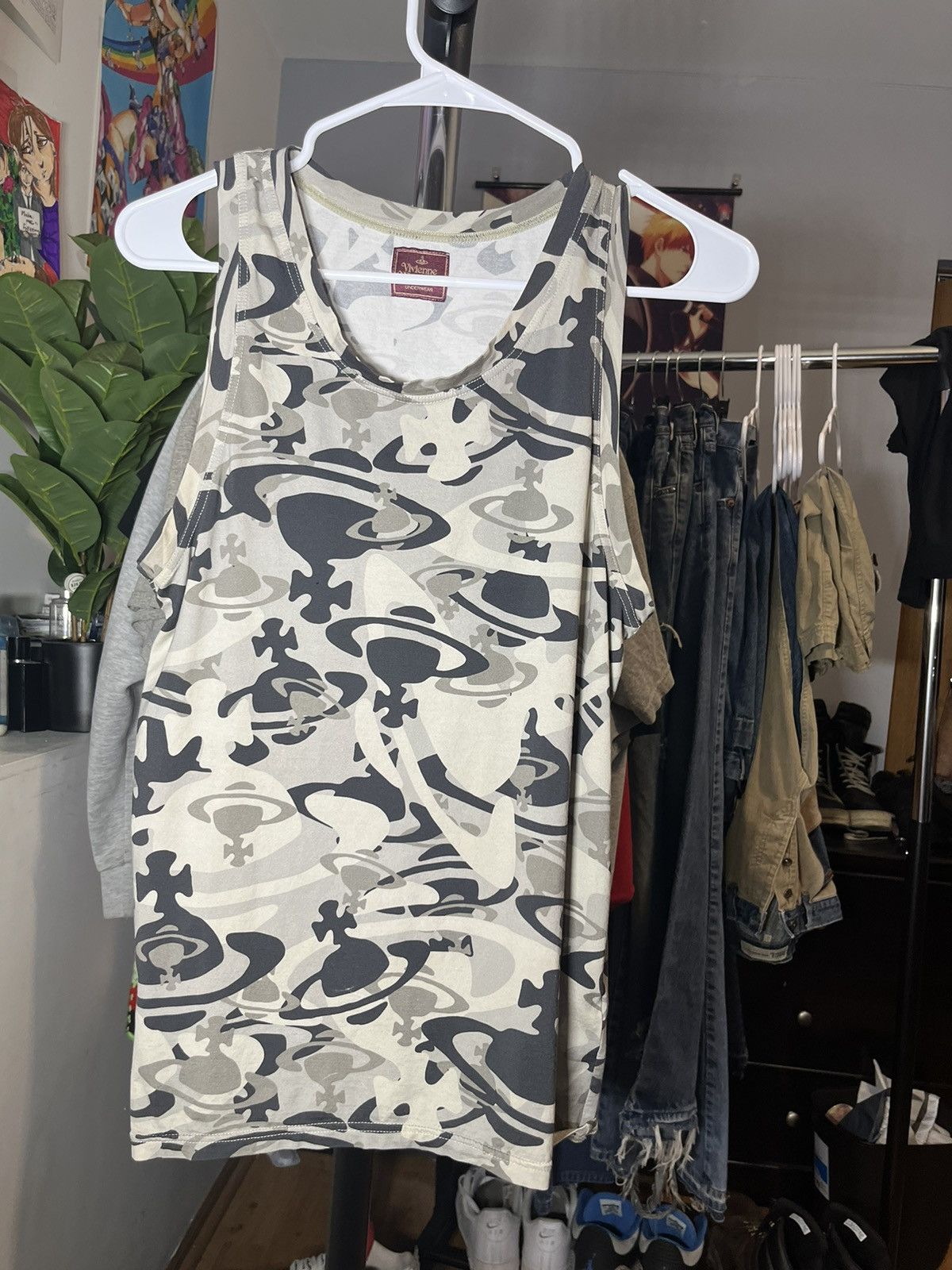 Vivienne Westwood MAN タンクトップ ノースリーブ 黒 SM VivienneWestwoodタンクトップノースリーブ総柄オーブオーヴ