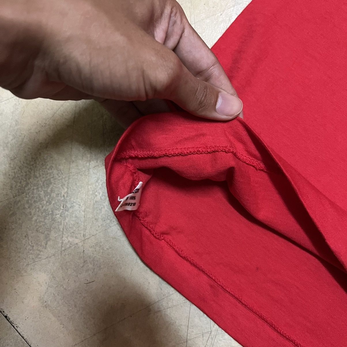 Ferrari Vintage Ferrari Big Logo T Shirt Size US L / EU 52-54 / 3 - 8 Thumbnail