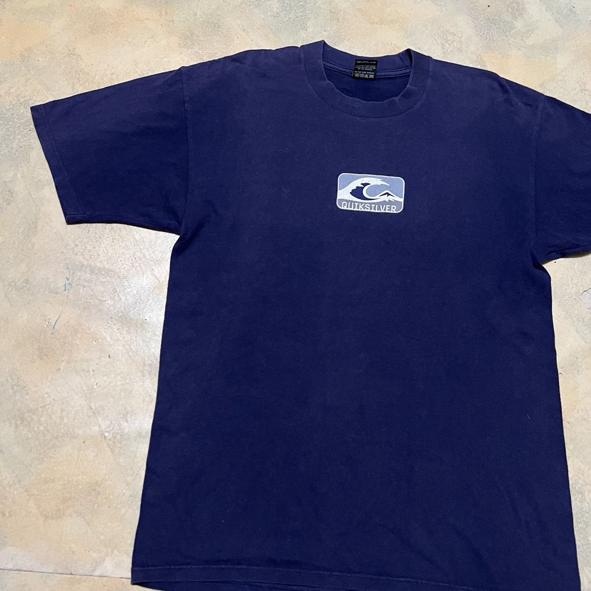 Quiksilver Vintage Quiksilver Surfing Short Sleeve T Shirt Big Logo Size US M / EU 48-50 / 2 - 5 Thumbnail