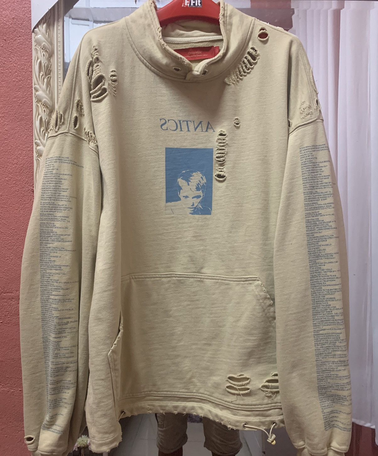 image of Umamiism Winter 2017/2018 Distressed Design Rare in Cream/White, Men's (Size 2XL)
