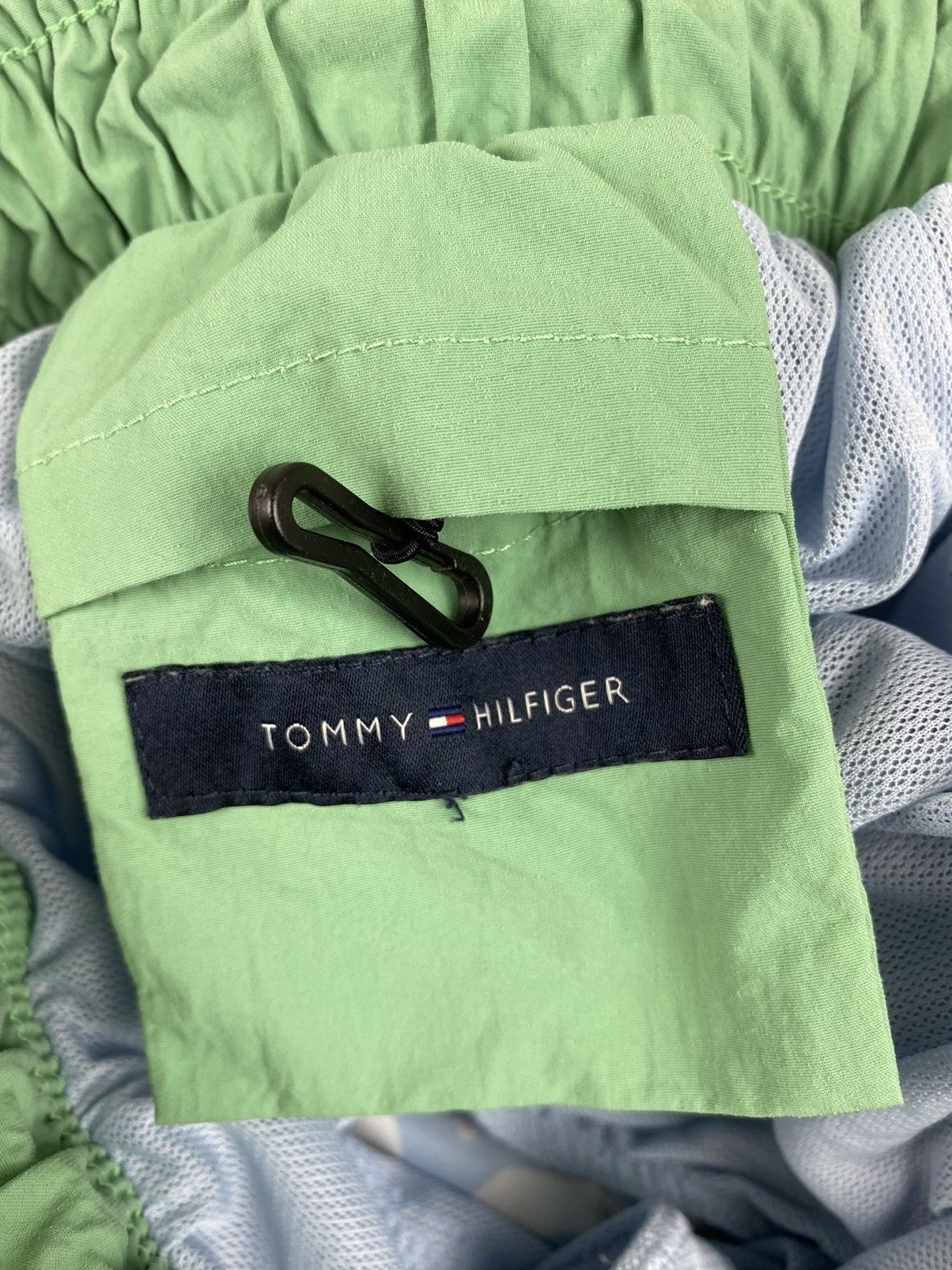 Tommy Hilfiger × Vintage Mens Y2K Tommy Hilfiger Shorts Surf Style Floral Print Size US 30 / EU 46 - 8 Thumbnail