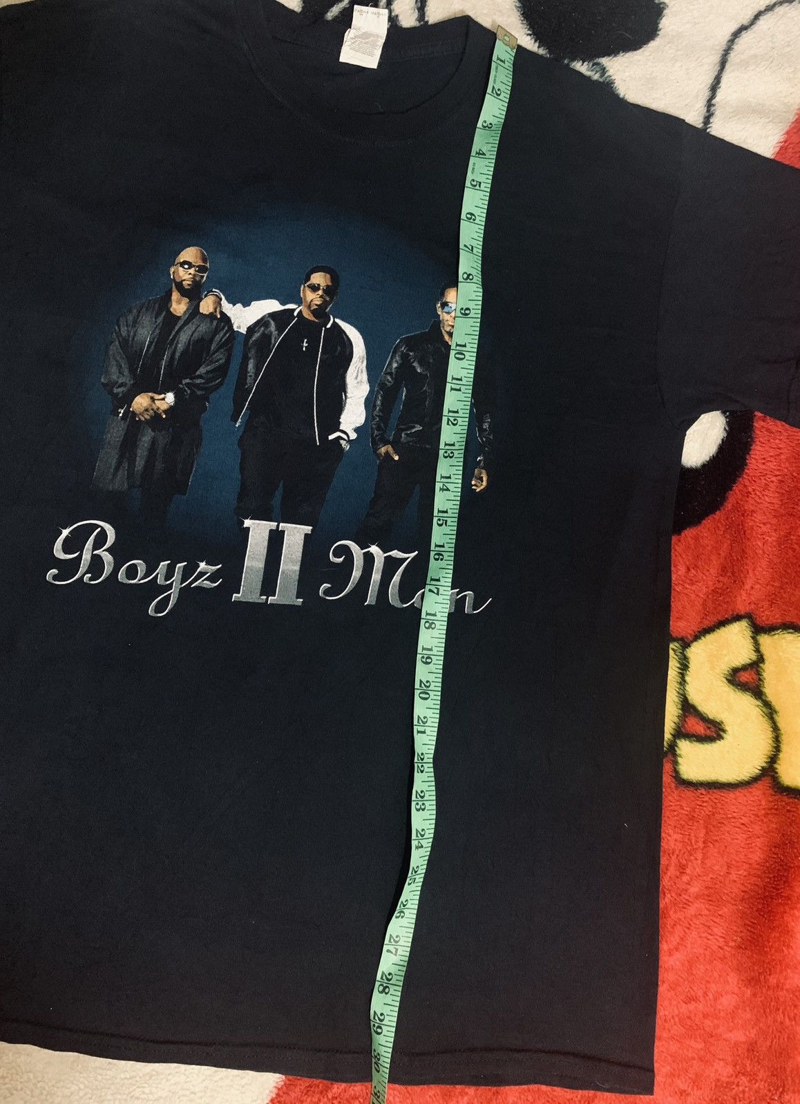 Band Tees × Rap Tees VINTAGE Y2K BOYZ 2 MEN TOUR TSHIRT RARE Size US L / EU 52-54 / 3 - 8 Thumbnail