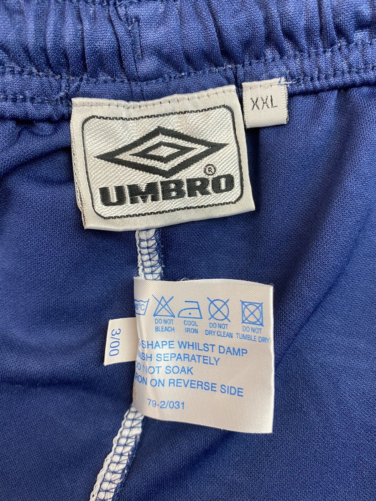 Umbro × Vintage Vintage Umbro Monogram Soccer Jersey Shorts Size US 36 / EU 52 - 7 Thumbnail