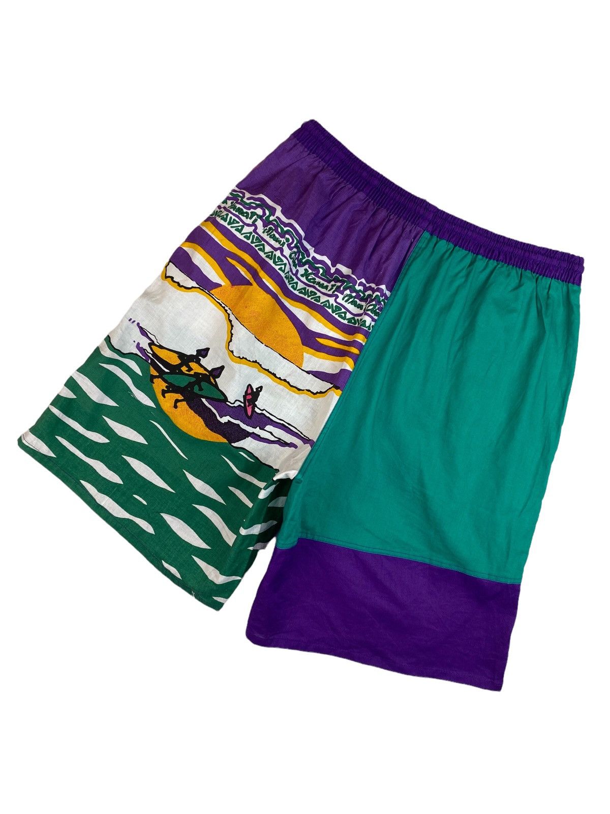 Vintage Mens Vintage Hawaii Surfing Crazy Shorts Size L Size US 34 / EU 50 - 8 Thumbnail
