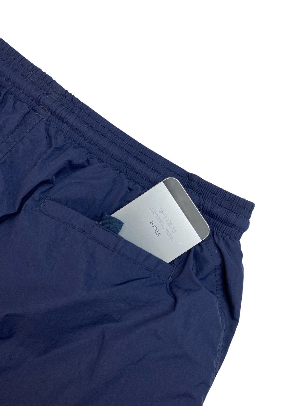 Hugo Boss Hugo Boss Nylon Big Logo Shorts Size US 33 - 7 Thumbnail