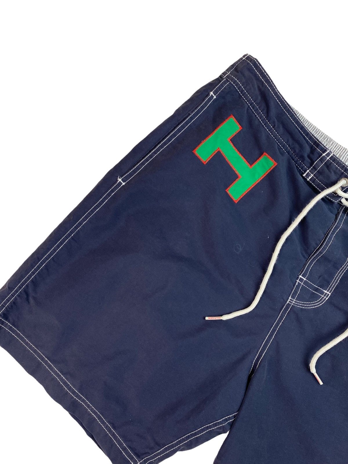 Tommy Hilfiger × Vintage Vintage Tommy Hilfiger Hawaii Shorts Size US 33 - 3 Thumbnail