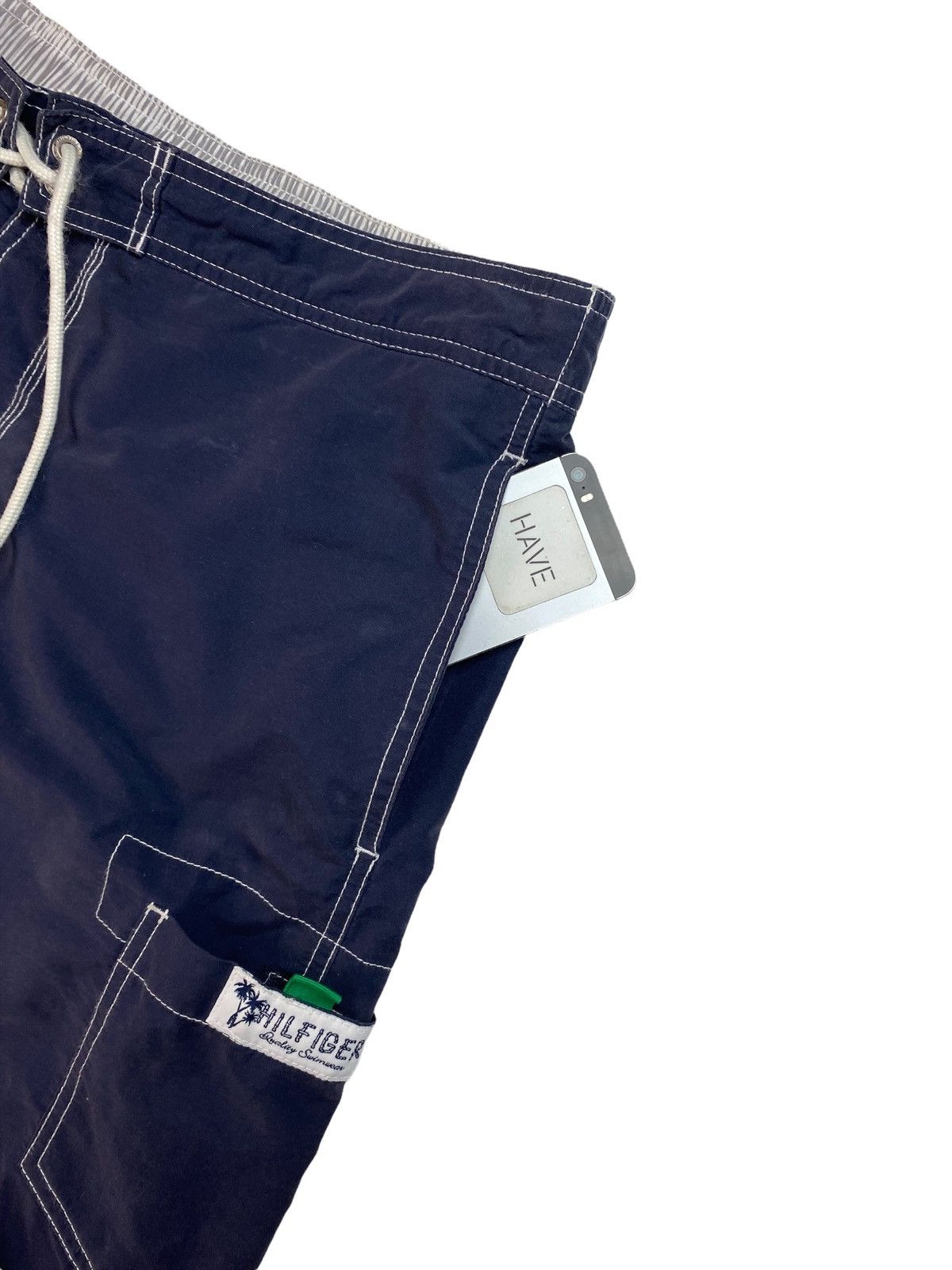 Tommy Hilfiger × Vintage Vintage Tommy Hilfiger Hawaii Shorts Size US 33 - 4 Thumbnail