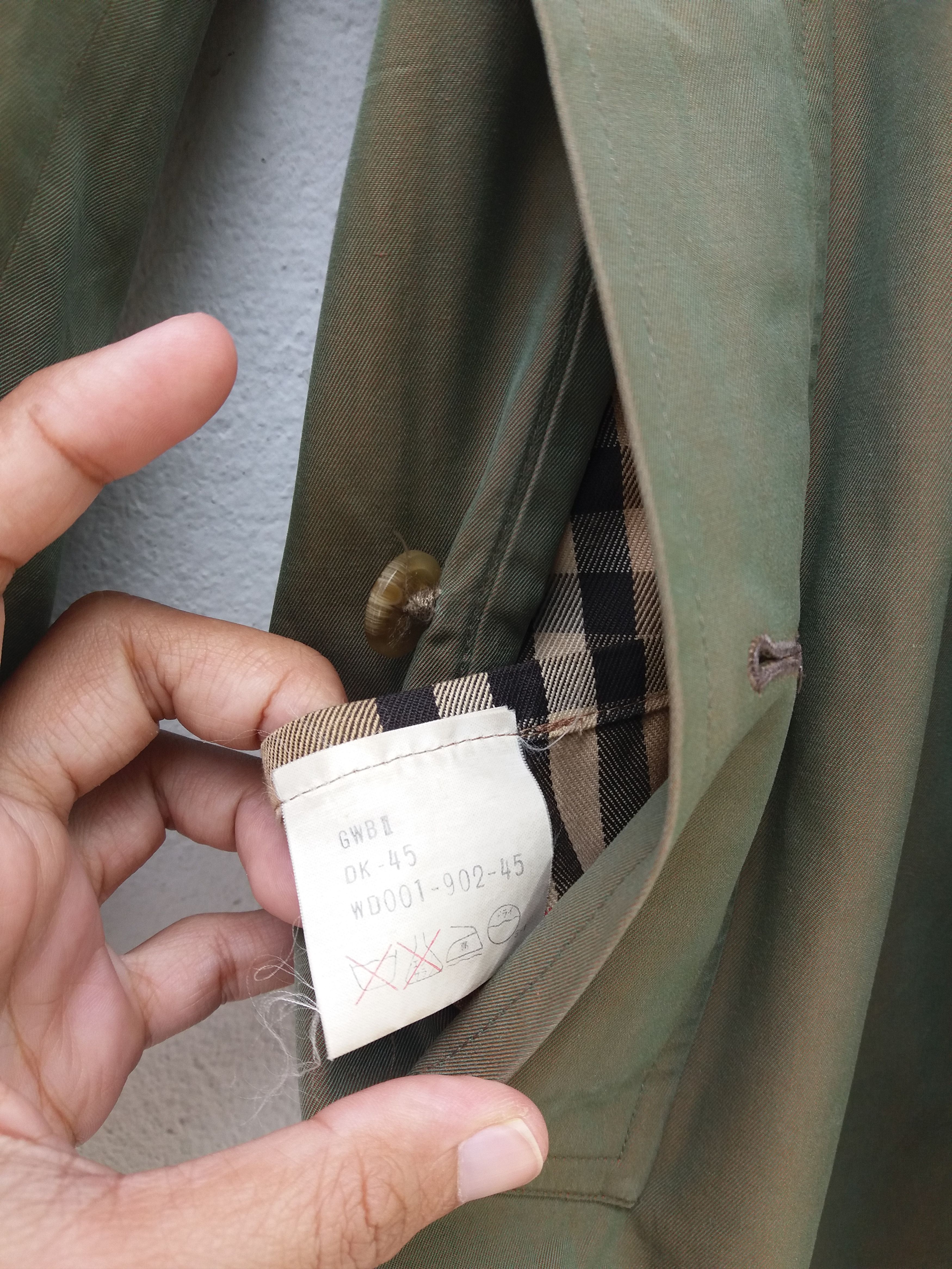 Burberry Burberrys Vintage Army Trench Coat Nova Check Lining Size US M / EU 48-50 / 2 - 9 Thumbnail