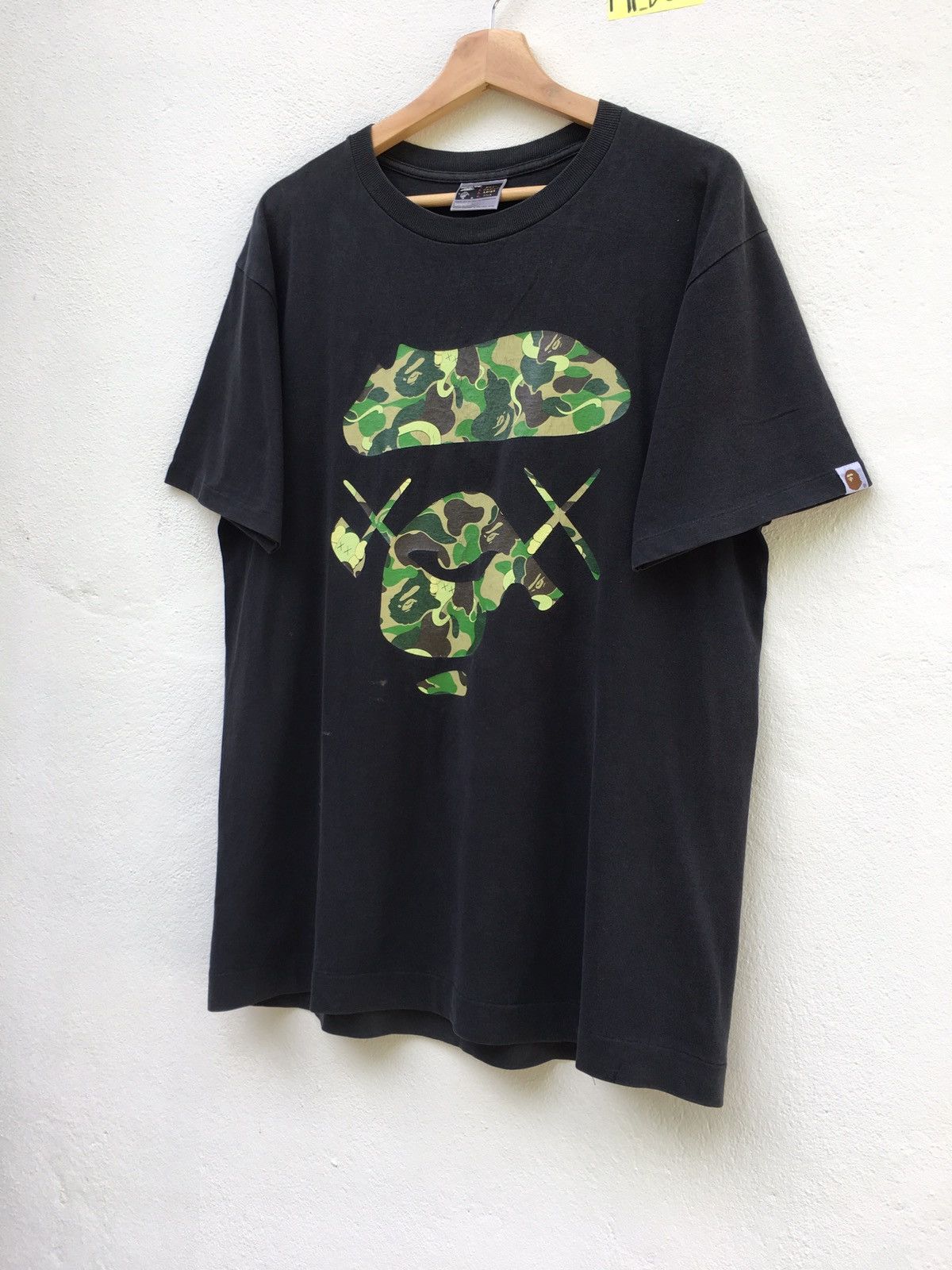 Bape × Kaws Bape x Kaws Ape Face Tee Size US L / EU 52-54 / 3 - 3 Thumbnail