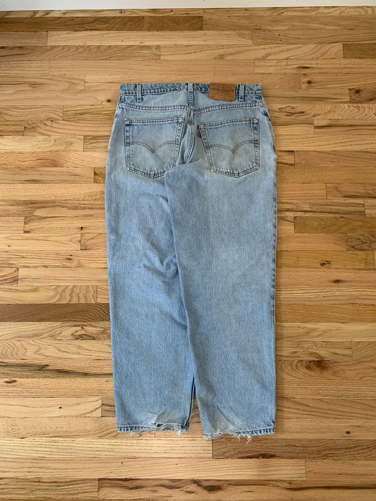 Levi's × Levi's Vintage Clothing × Vintage 1990s Levi’s 570 Light Wash Blue Jeans Baggy Fit Size US 34 / EU 50 - 2 Thumbnail