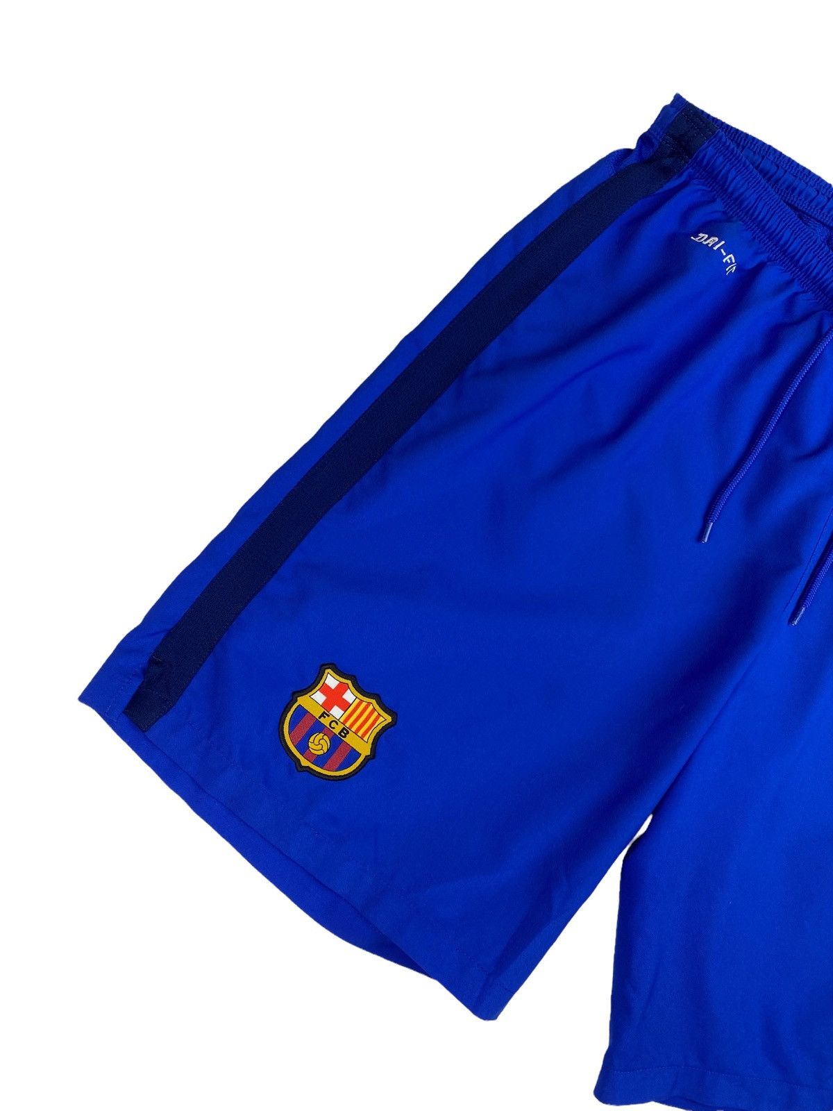 Nike × Vintage Vintage Nike FC Barcelona Soccer Jersey Shorts Size US 32 / EU 48 - 3 Thumbnail