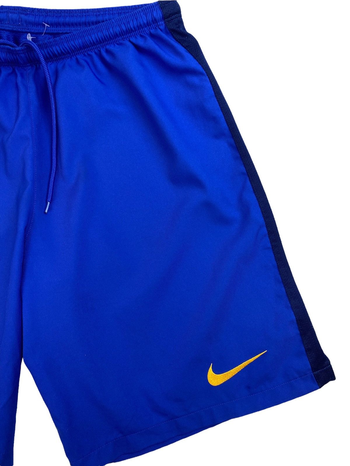 Nike × Vintage Vintage Nike FC Barcelona Soccer Jersey Shorts Size US 32 / EU 48 - 6 Thumbnail