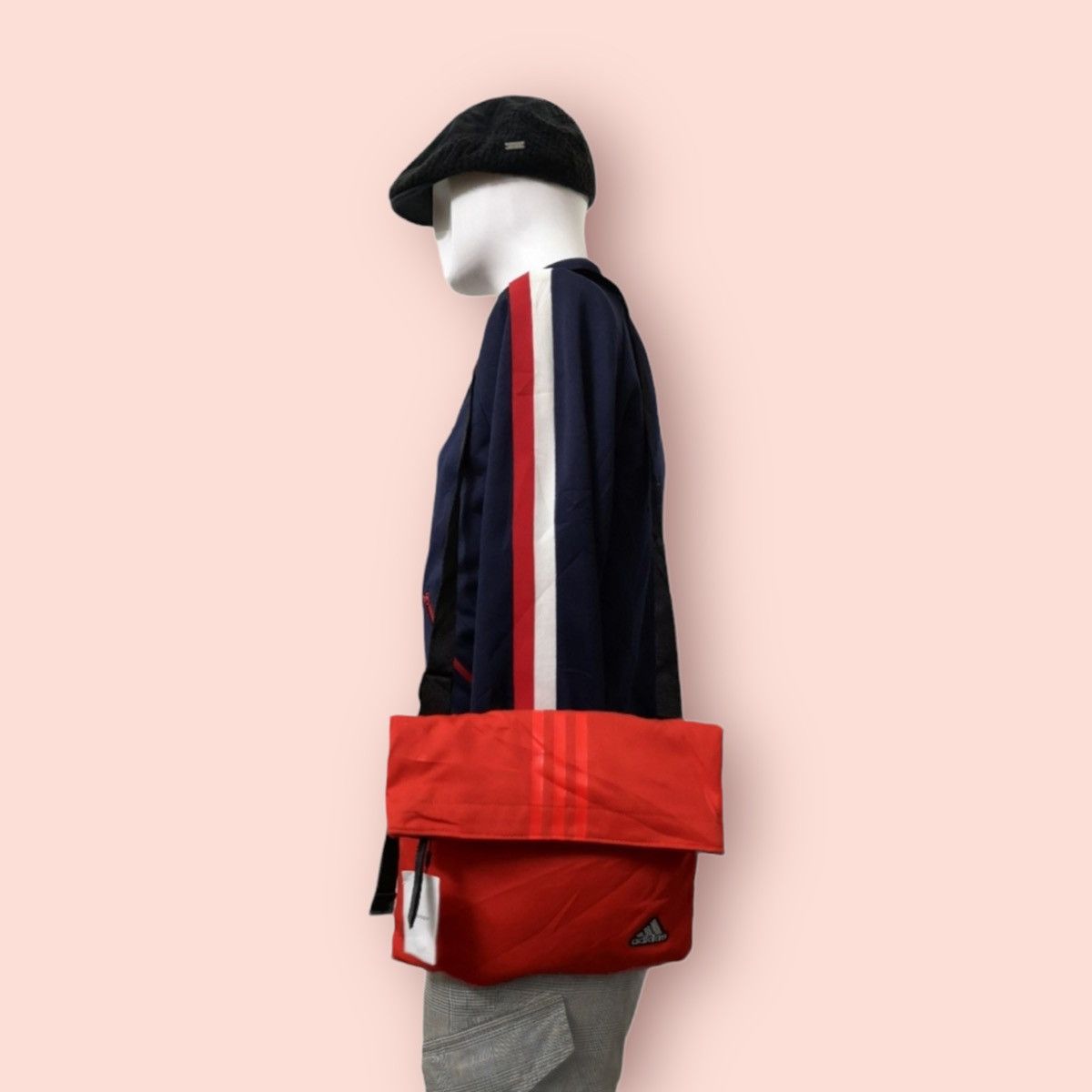 Adidas × Japanese Brand × MOUSSY 🔥LAST DROP🔥 ADIDAS X MOUSSY FOLDABLE CROSSBODY SLING BAG Size ONE SIZE - 2 Thumbnail