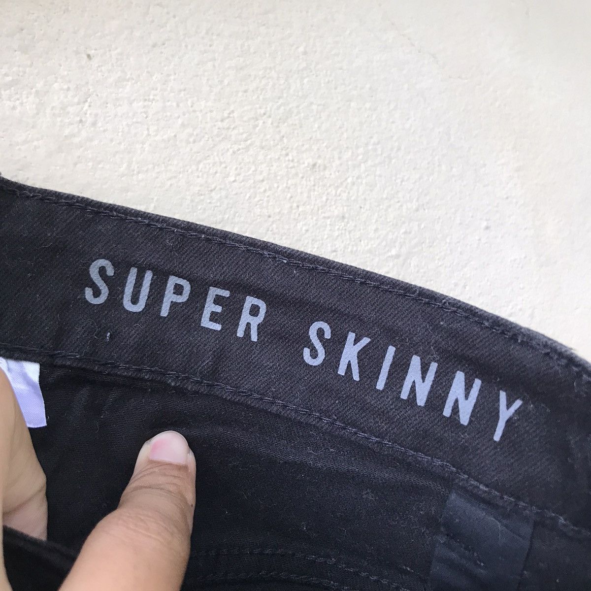 H&M Divided H&M Distress Super Skinny Denim Pant Size US 30 / EU 46 - 5 Thumbnail