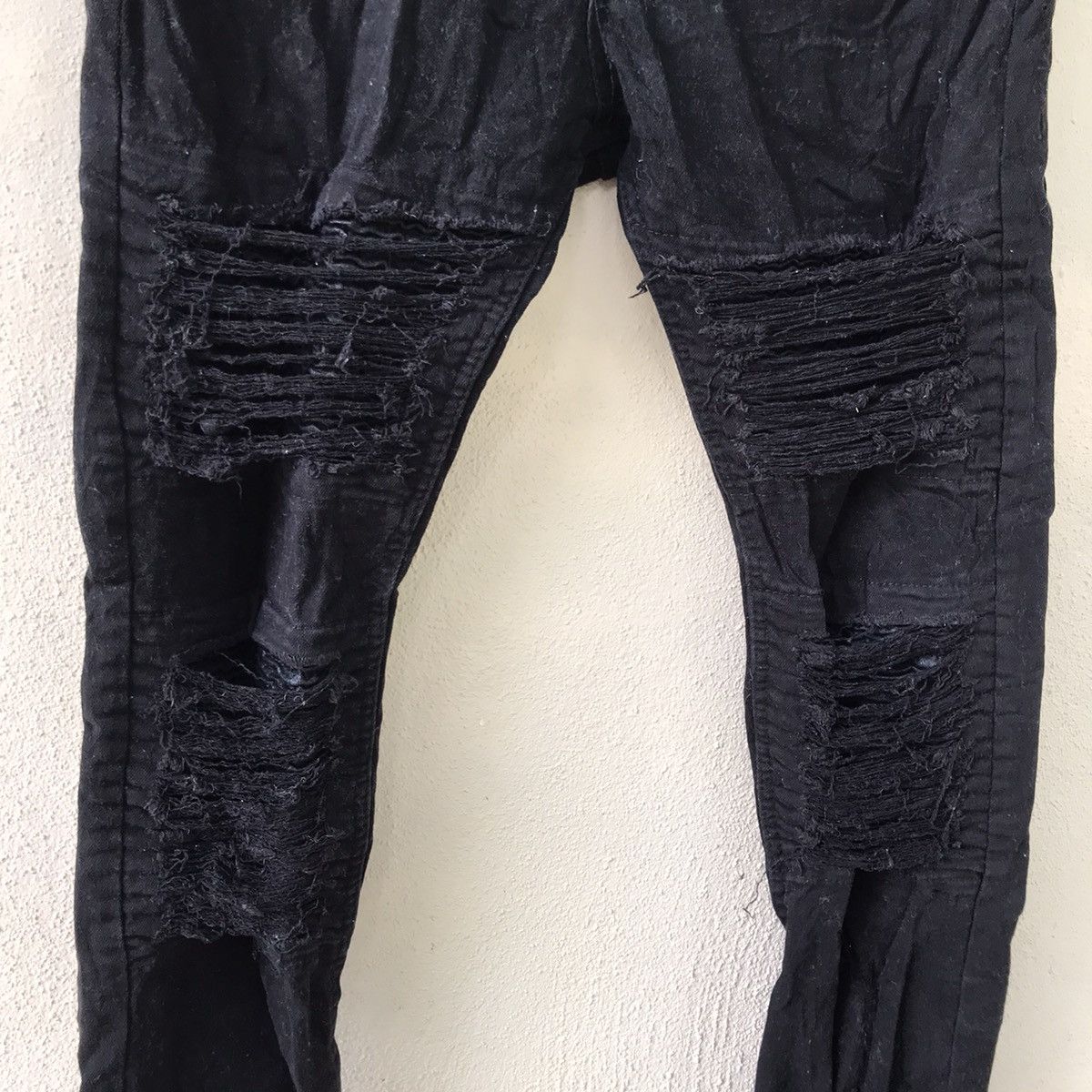 H&M Divided H&M Distress Super Skinny Denim Pant Size US 30 / EU 46 - 2 Thumbnail