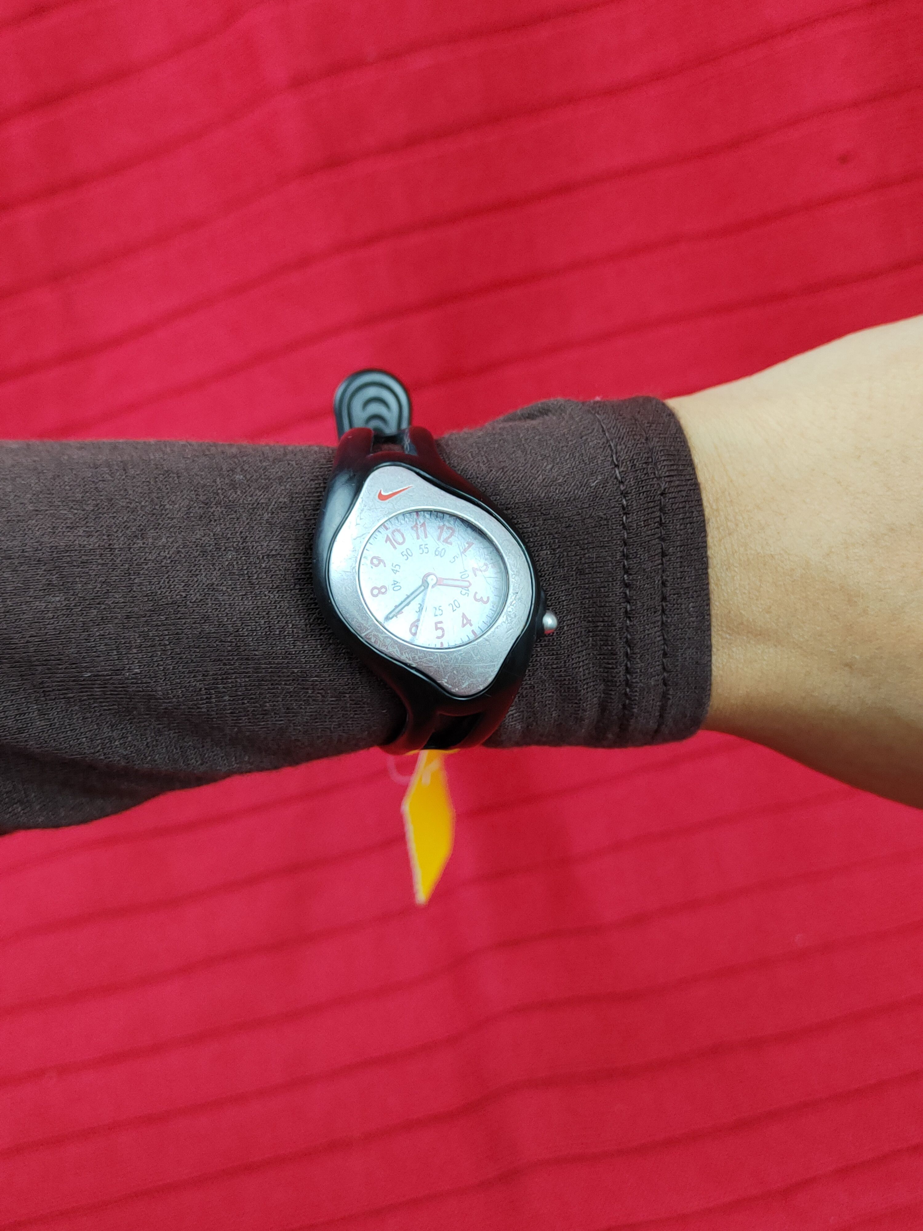 Nike DL Nike Analog Vintage Sports Watch #J037s Size ONE SIZE - 16 Thumbnail