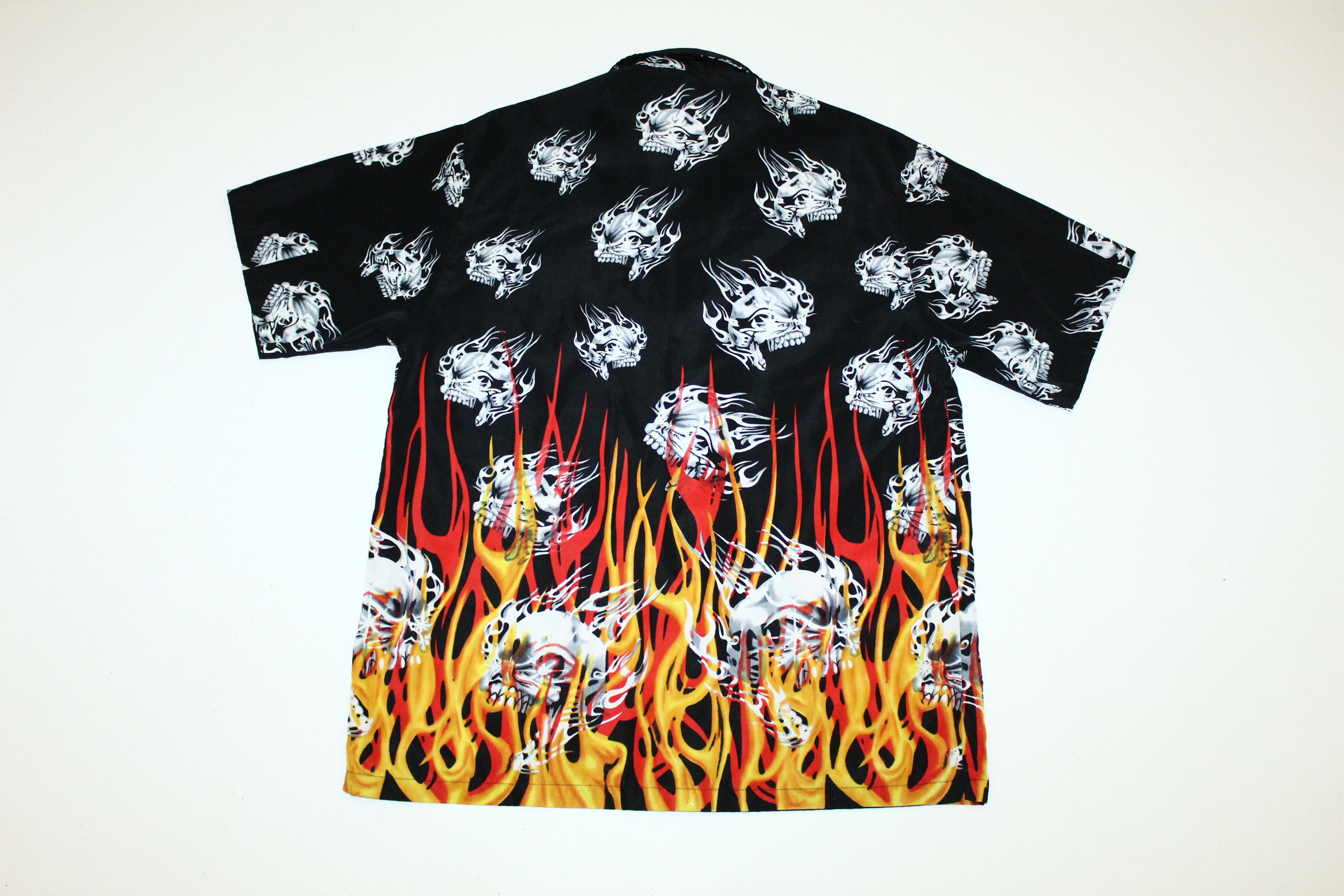 Other 💥 BEST OFFER 💥 90s Skull Flame OG Art Design Shirt Size US M / EU 48-50 / 2 - 5 Thumbnail