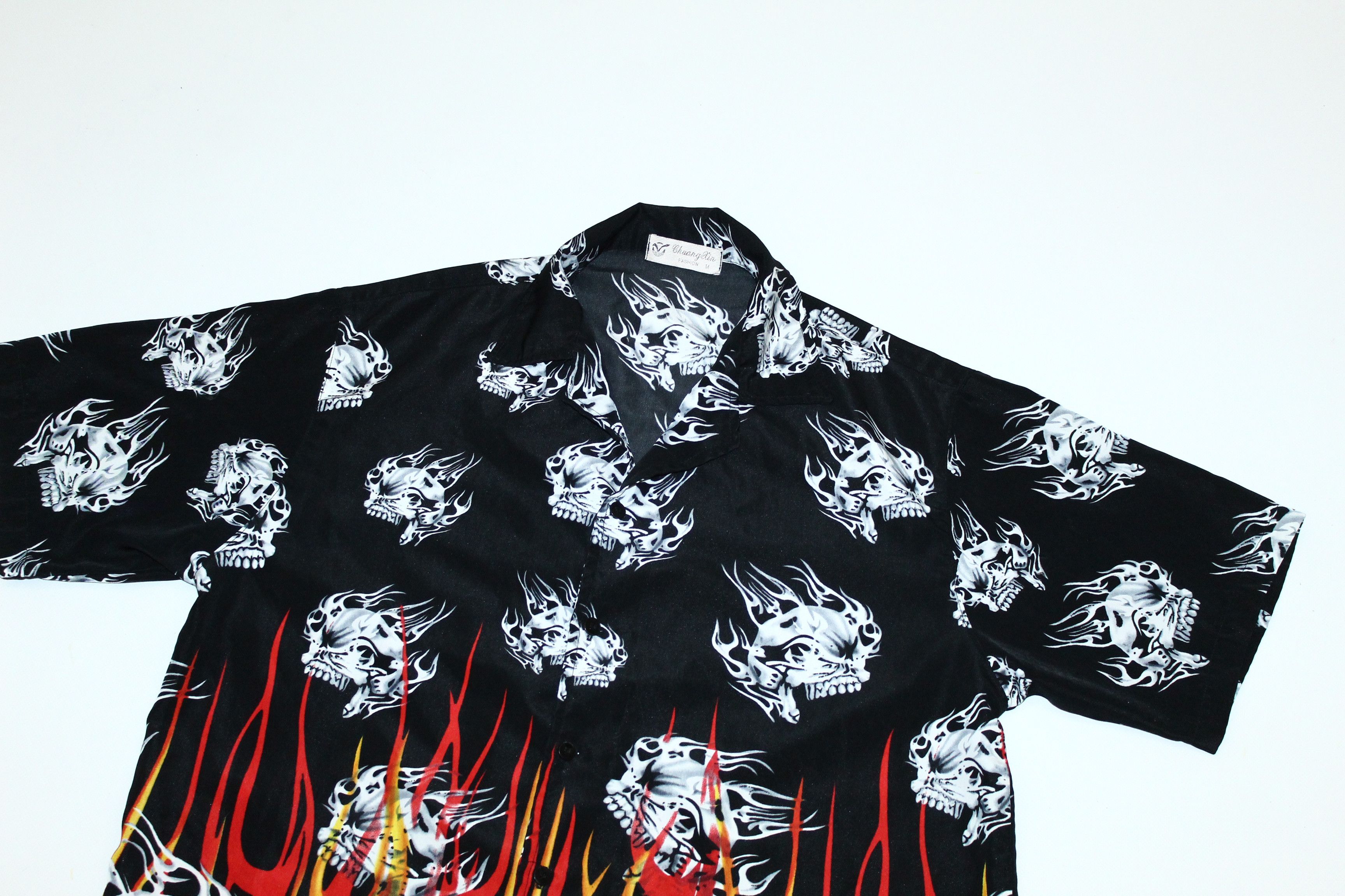 Other 💥 BEST OFFER 💥 90s Skull Flame OG Art Design Shirt Size US M / EU 48-50 / 2 - 3 Thumbnail
