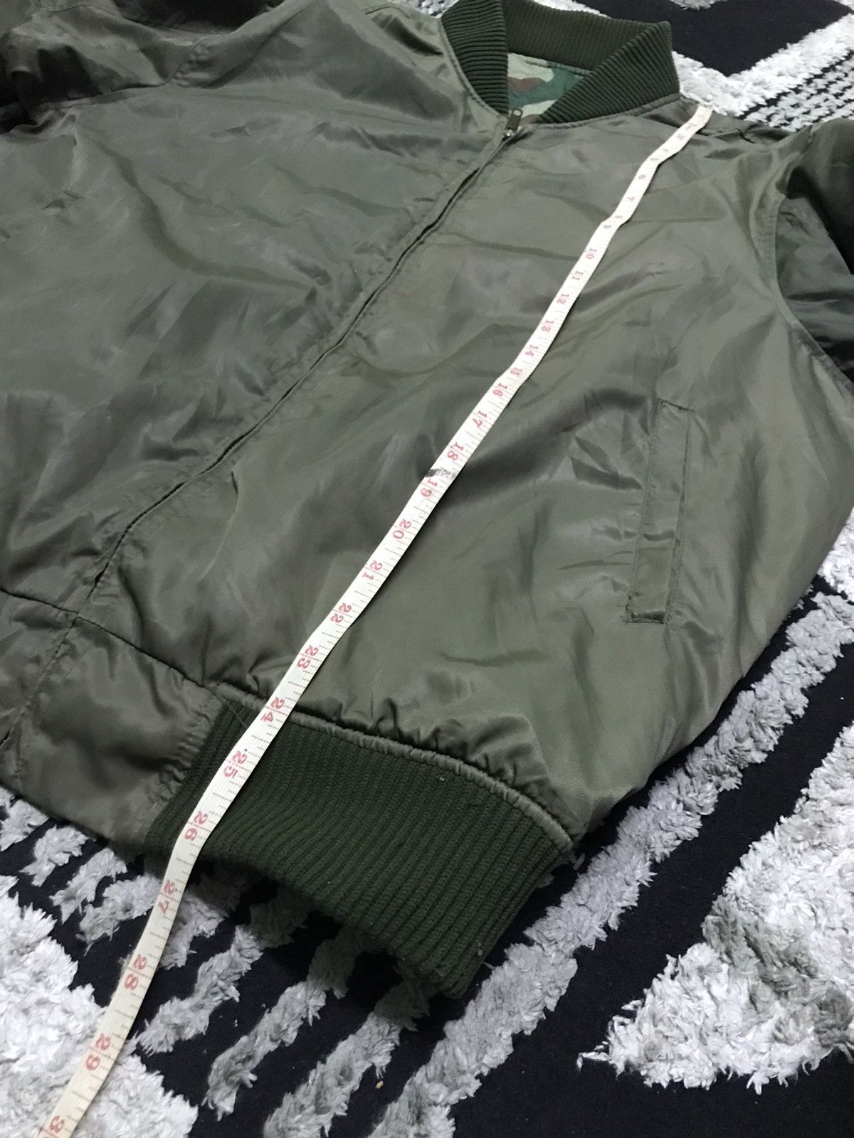 Vintage Army Camouflage reversible flight jacket Size US M / EU 48-50 / 2 - 6 Thumbnail