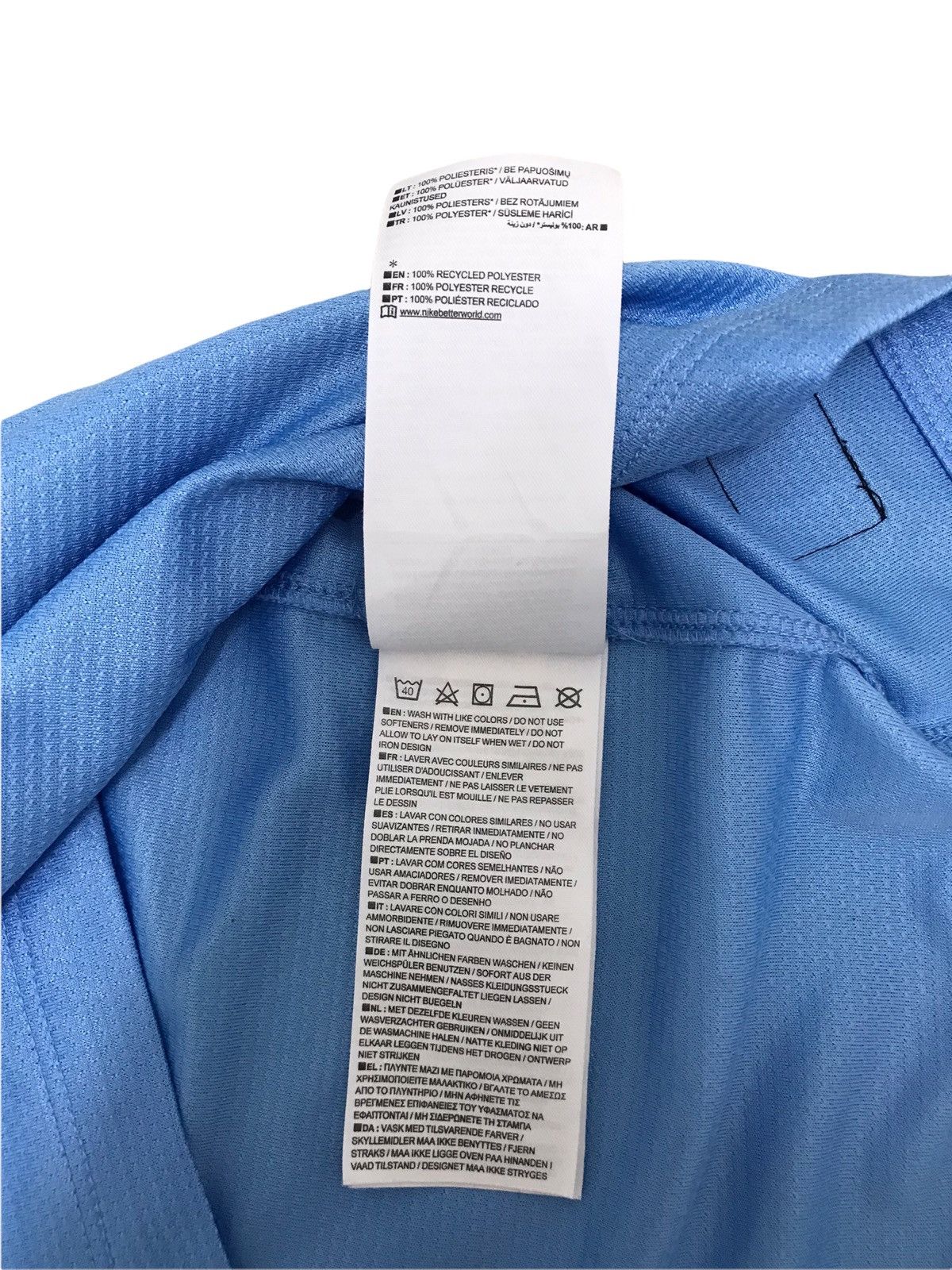 Nike Nike Manchester City Champions 2014 Jersey Size US M / EU 48-50 / 2 - 7 Thumbnail