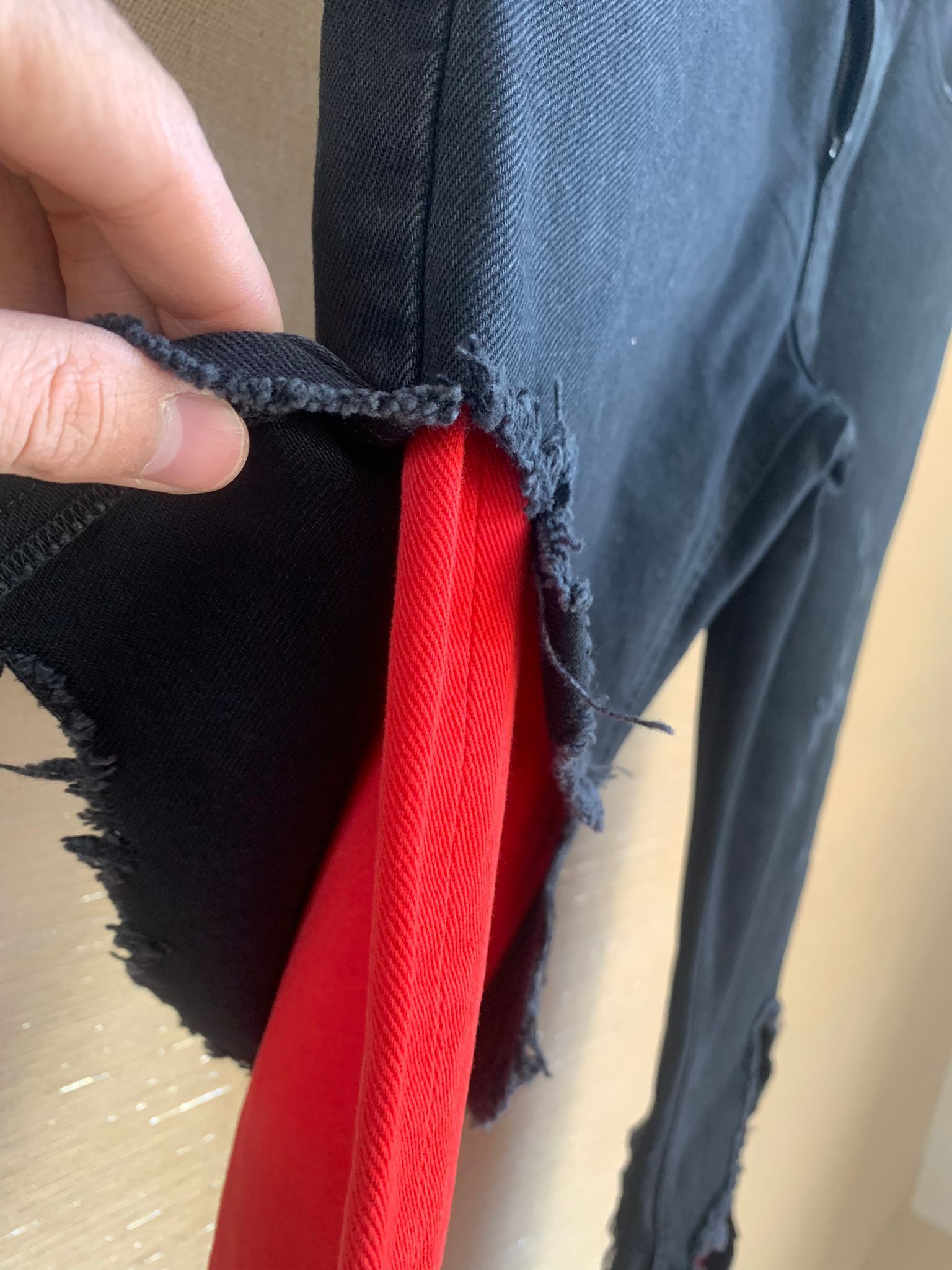 Raf Simons AW19 Slim Destroyed Denim in Black Red Size US 34 / EU 50 - 10 Thumbnail