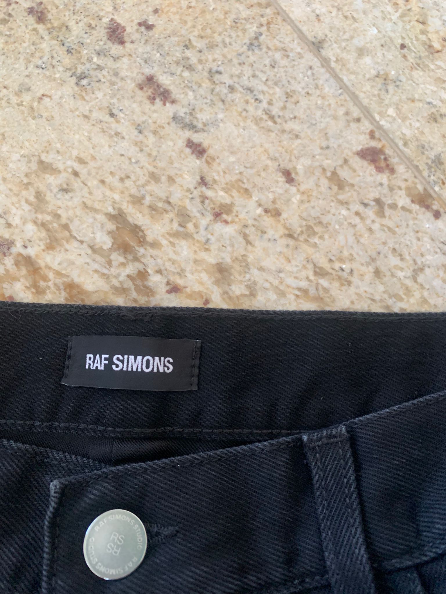 Raf Simons AW19 Slim Destroyed Denim in Black Red Size US 34 / EU 50 - 14 Thumbnail