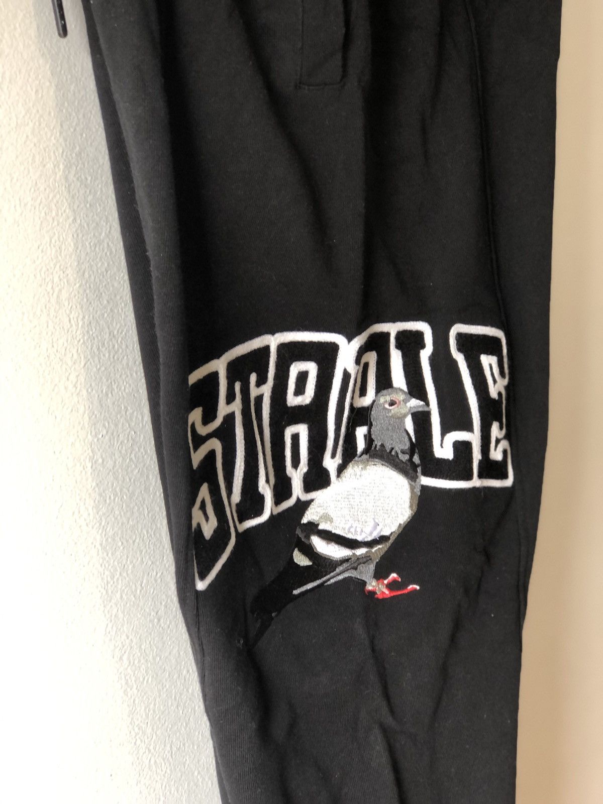 Staple Staple Pigeon Varsity Black sweatpants Size US 34 / EU 50 - 2 Thumbnail