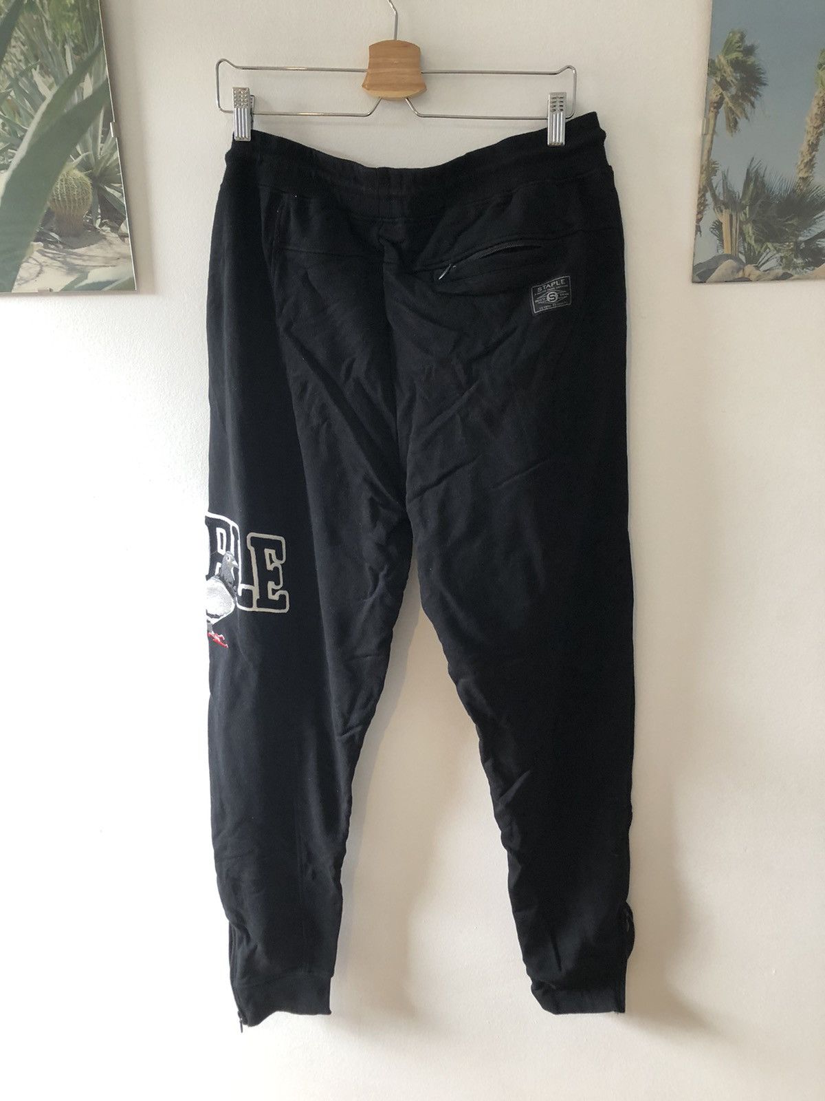 Staple Staple Pigeon Varsity Black sweatpants Size US 34 / EU 50 - 3 Thumbnail