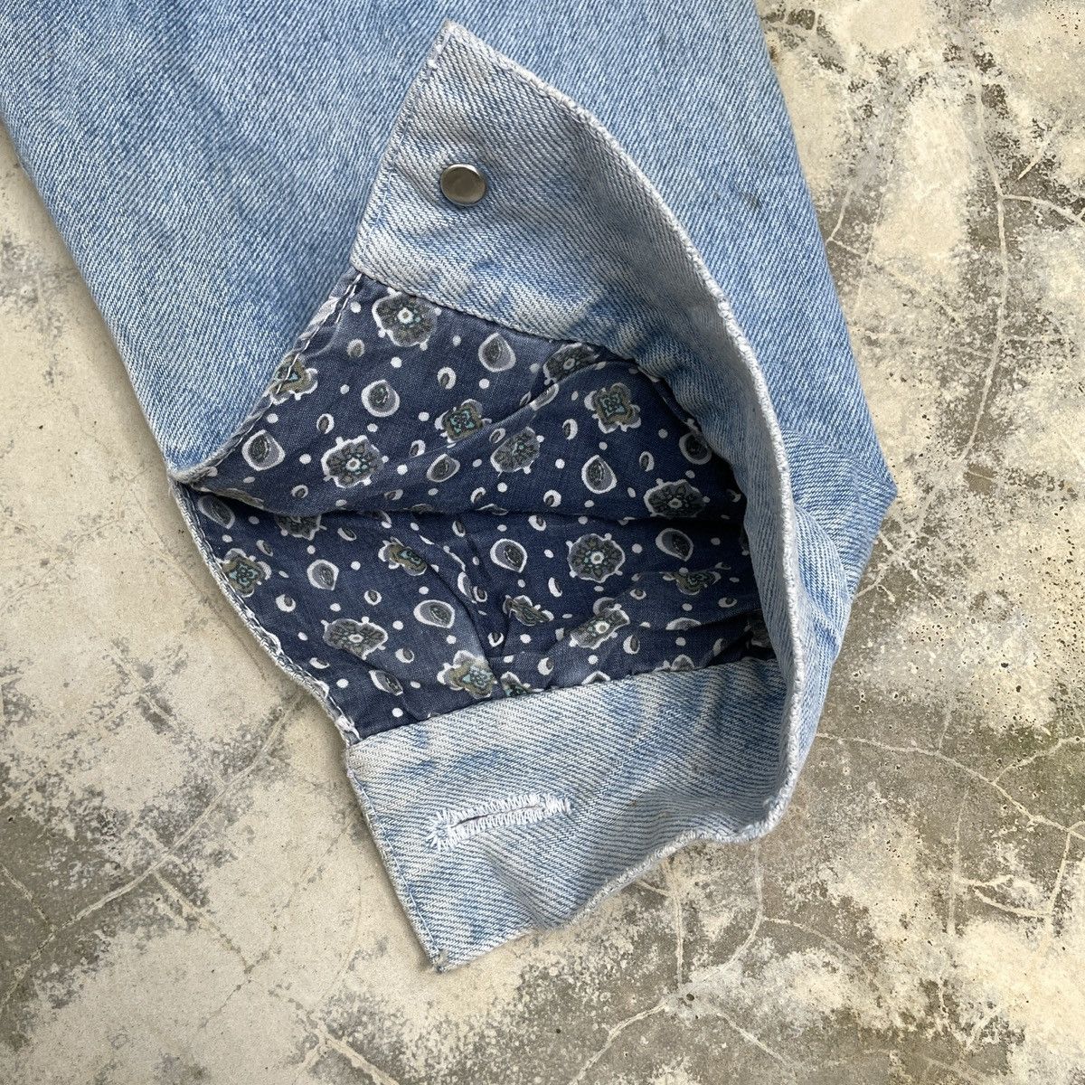 Japanese Brand Vintage Japanese Brand Faded Denim Jacket Size US L / EU 52-54 / 3 - 6 Thumbnail