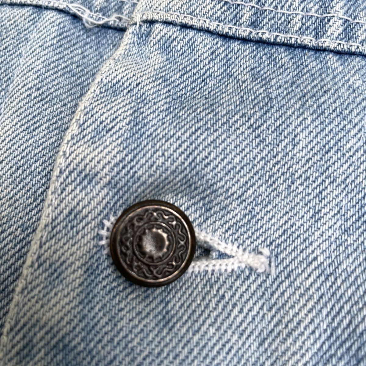 Japanese Brand Vintage Japanese Brand Faded Denim Jacket Size US L / EU 52-54 / 3 - 4 Thumbnail