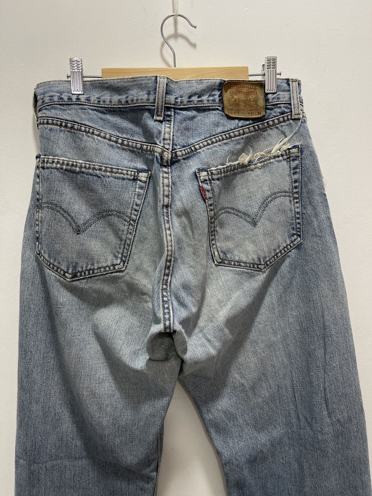 Levi's LEVIS 503 SELVEDGE BUTTON STAMP 359 DISTRESSED DENIM JEANS Size US 30 / EU 46 - 14 Thumbnail