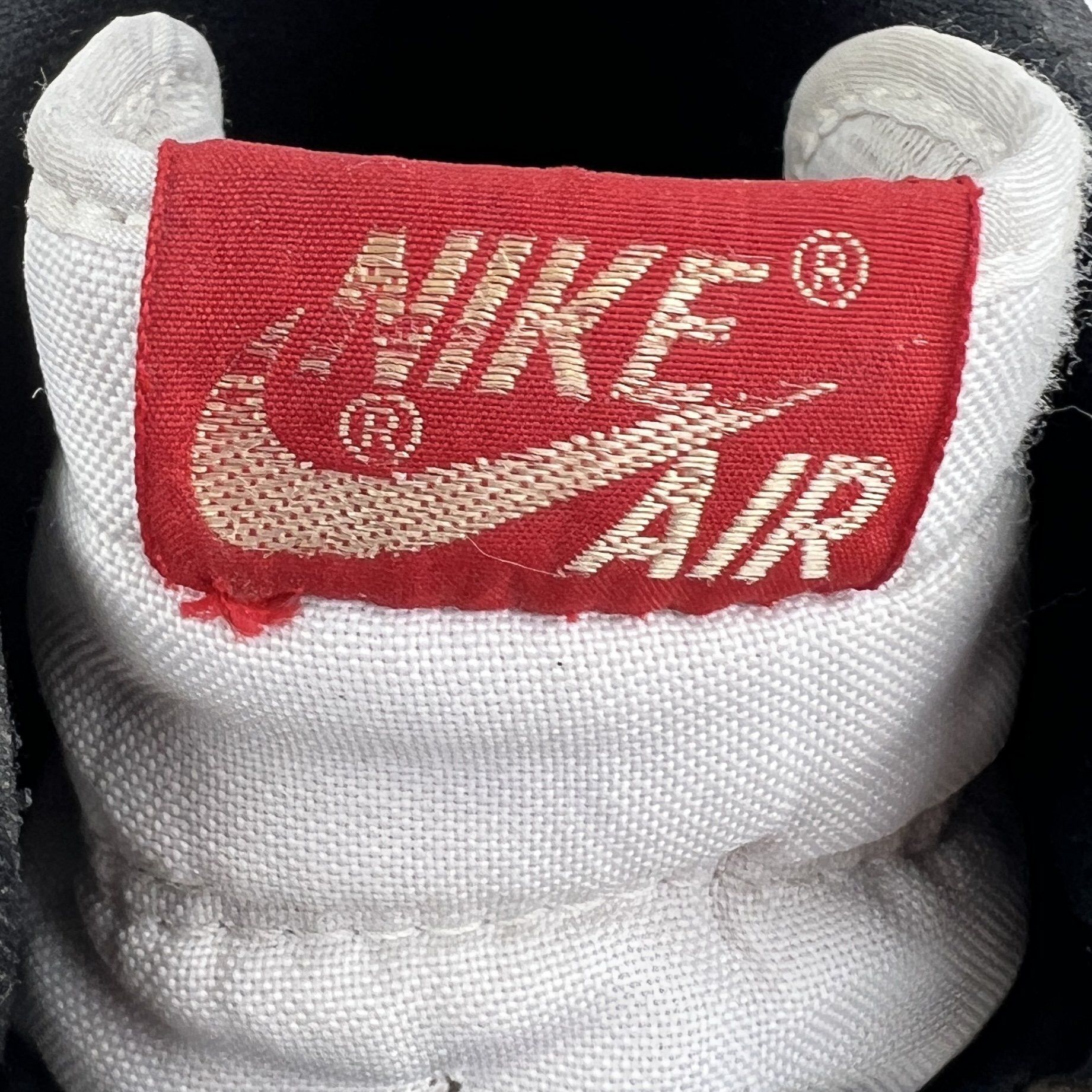 Nike Nike Air Jordan 1 1985 Chicago Size US 10 / EU 43 - 12 Thumbnail