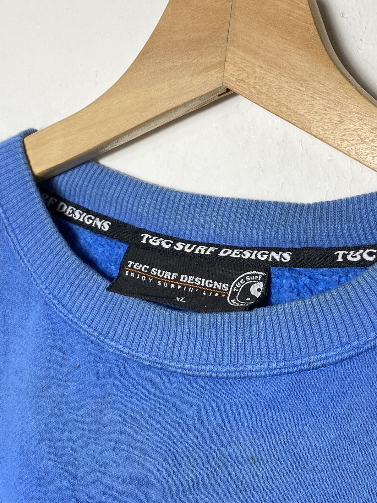 Japanese Brand Vintage T&C Surf Chrome Wings Hearts Design Crewneck Size US XL / EU 56 / 4 - 5 Thumbnail