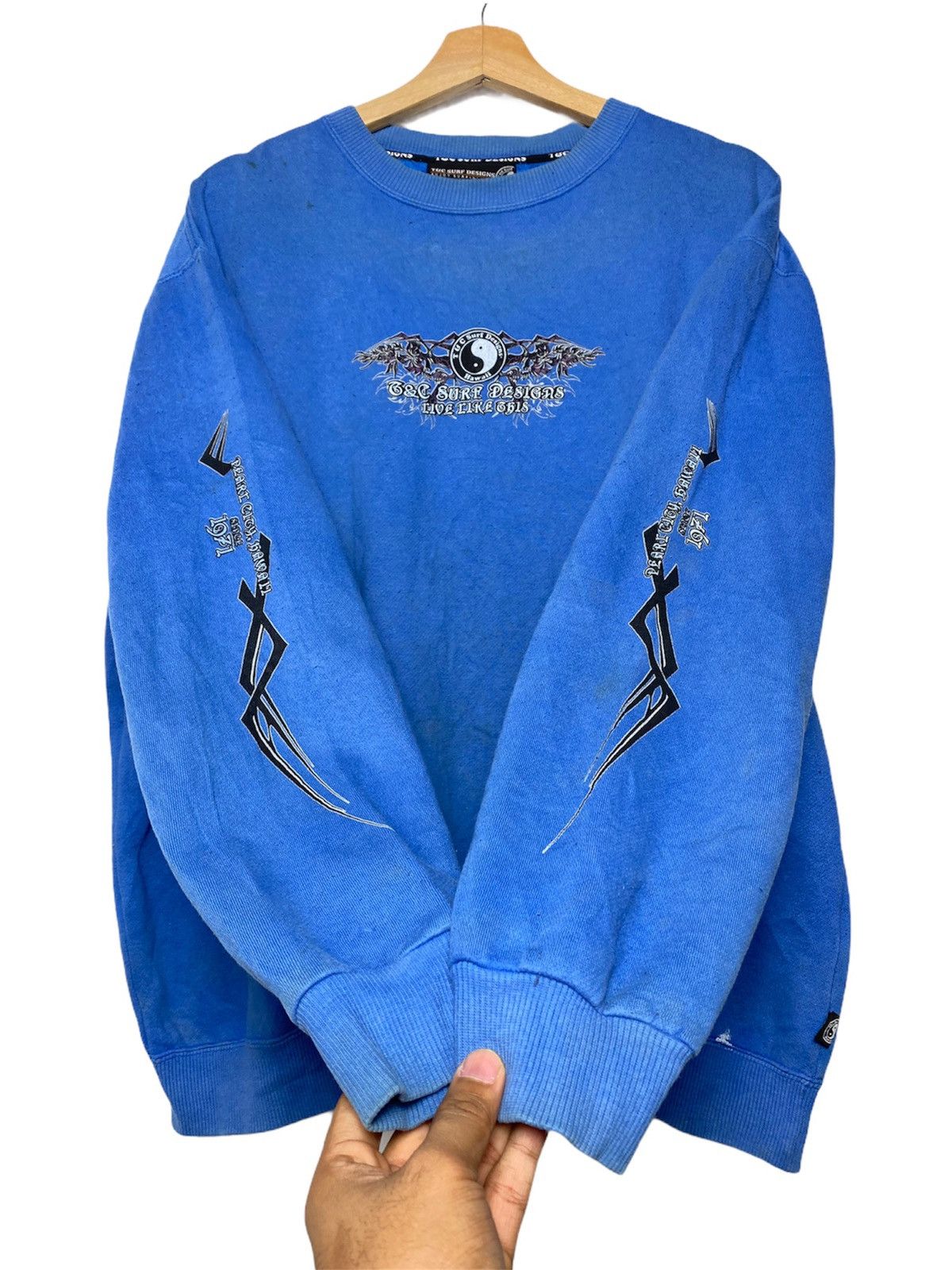 Japanese Brand Vintage T&C Surf Chrome Wings Hearts Design Crewneck Size US XL / EU 56 / 4 - 3 Thumbnail