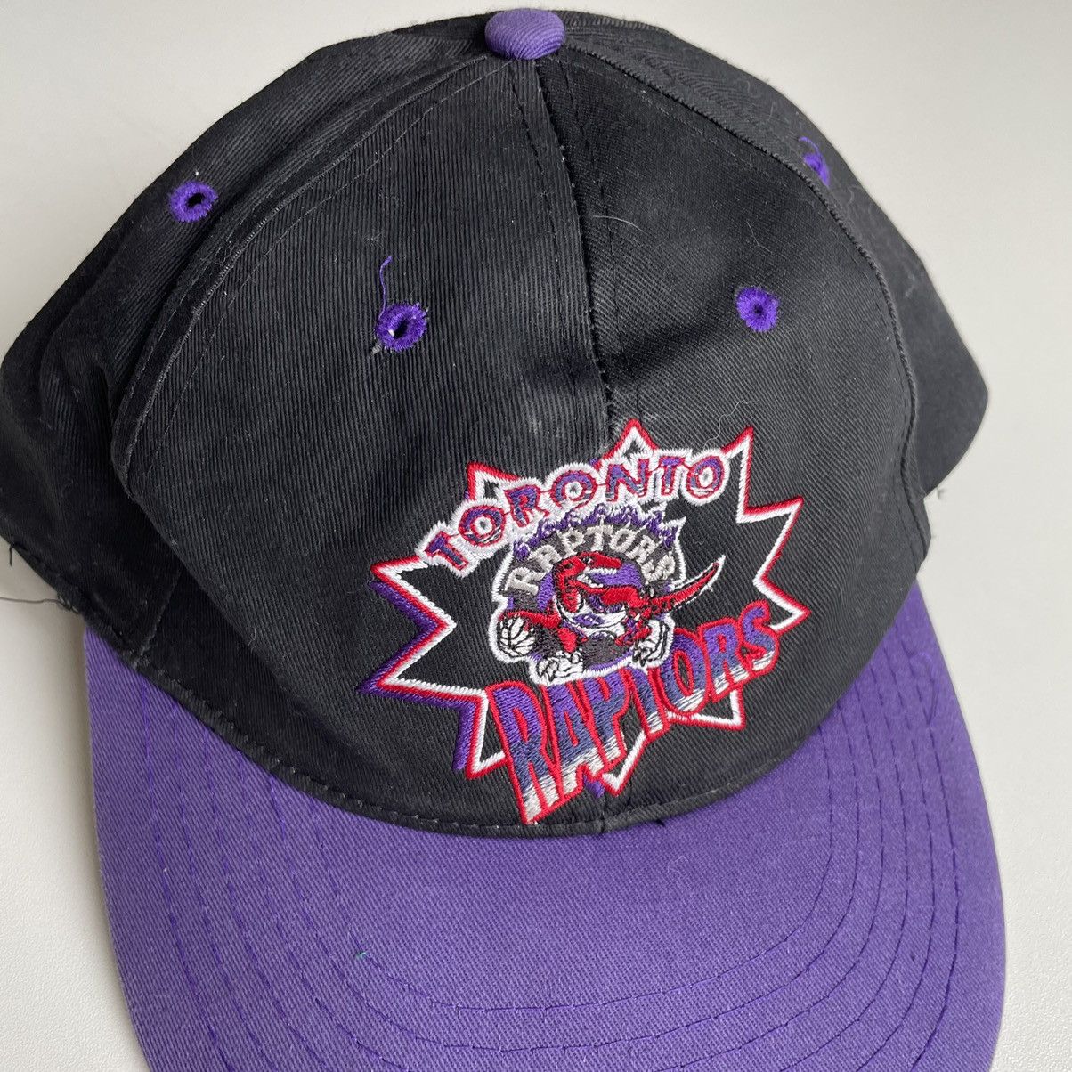 NBA × Vintage Vintage 90s Toronto Raptors NBA Basketball Snapback Hat OSFA Size ONE SIZE - 2 Thumbnail