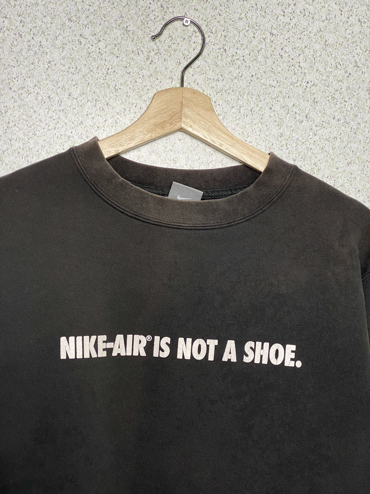 Nike Vintage Nike Air Center Swoosh Travis Scott Crewneck Size US S / EU 44-46 / 1 - 4 Thumbnail