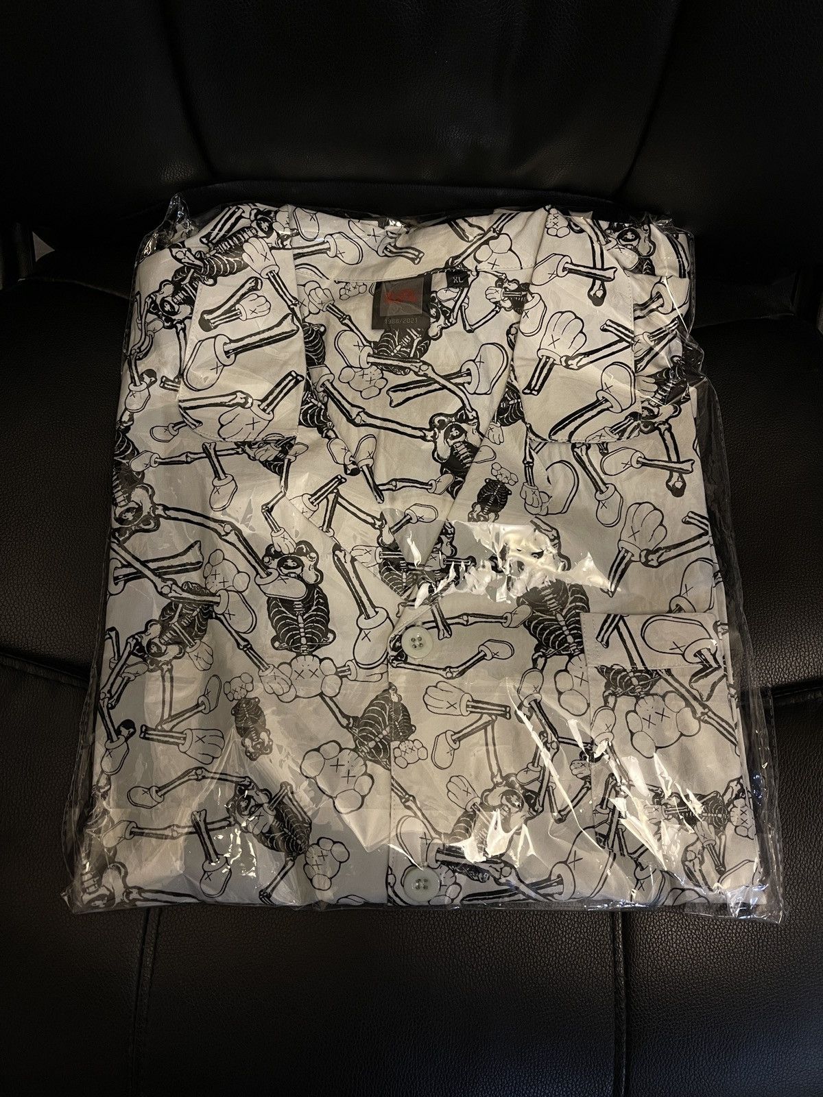 Infinite Archives × Kaws Kaws x Infinite Archives Pajamas Set Skeleton Size US XL / EU 56 / 4 - 1 Thumbnail